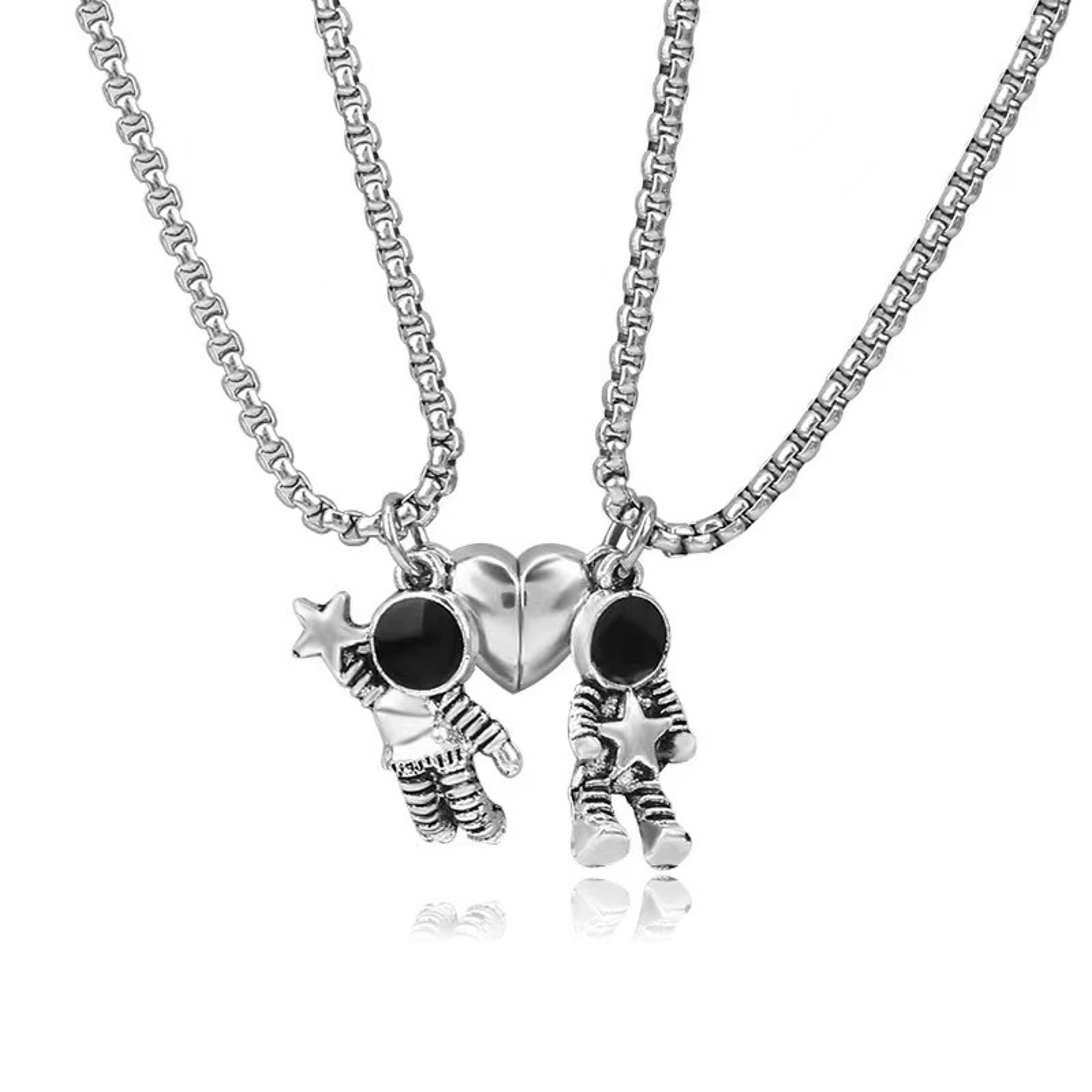 Astronaut Star Magnetic Heart Necklace Creative Spaceman Pendant Couple Jewelry Lovers Friendship G 3