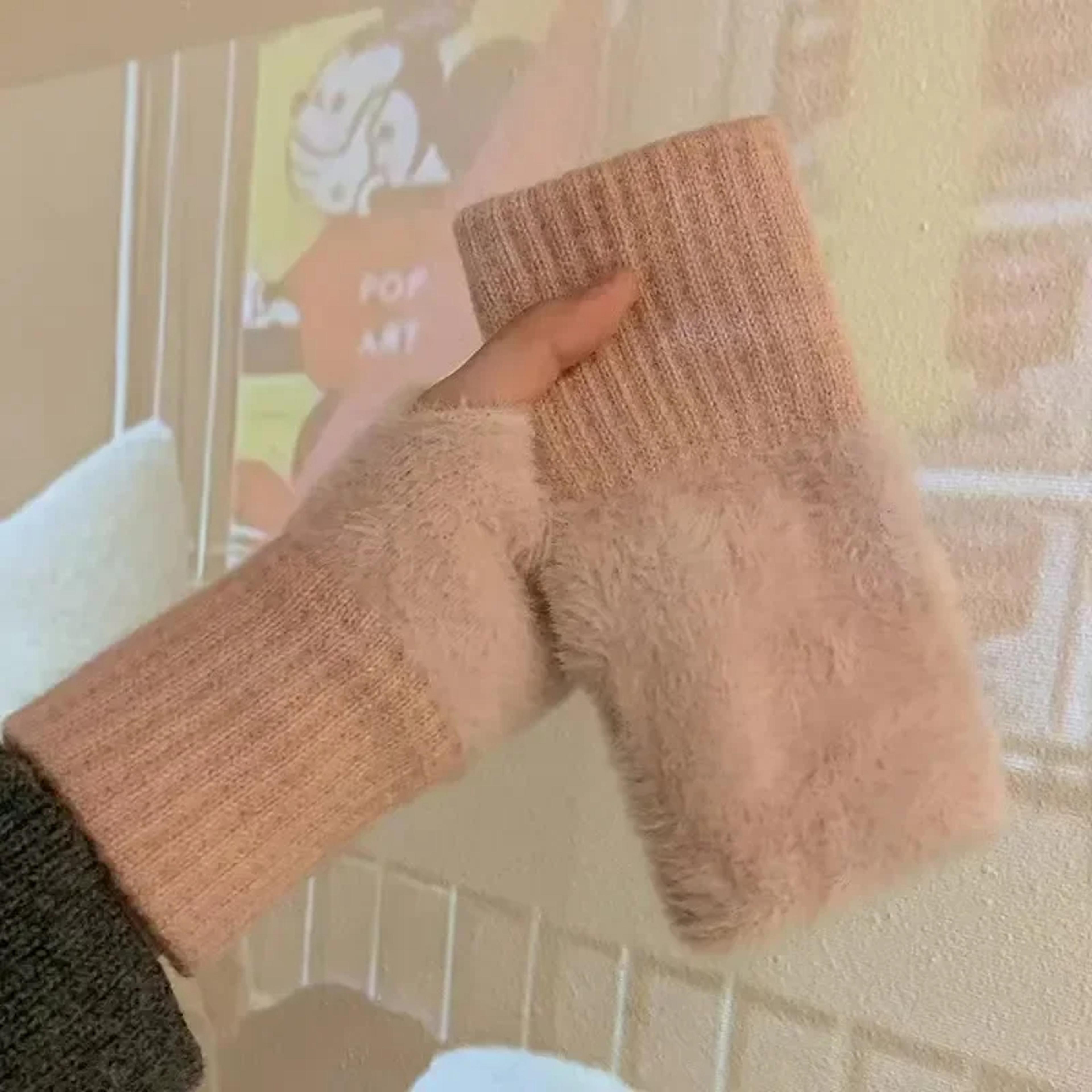 New Mink Fleece Half Finger Gloves For Womens Soft Winter Warmth Luxury Solid Color Plush Knitted G