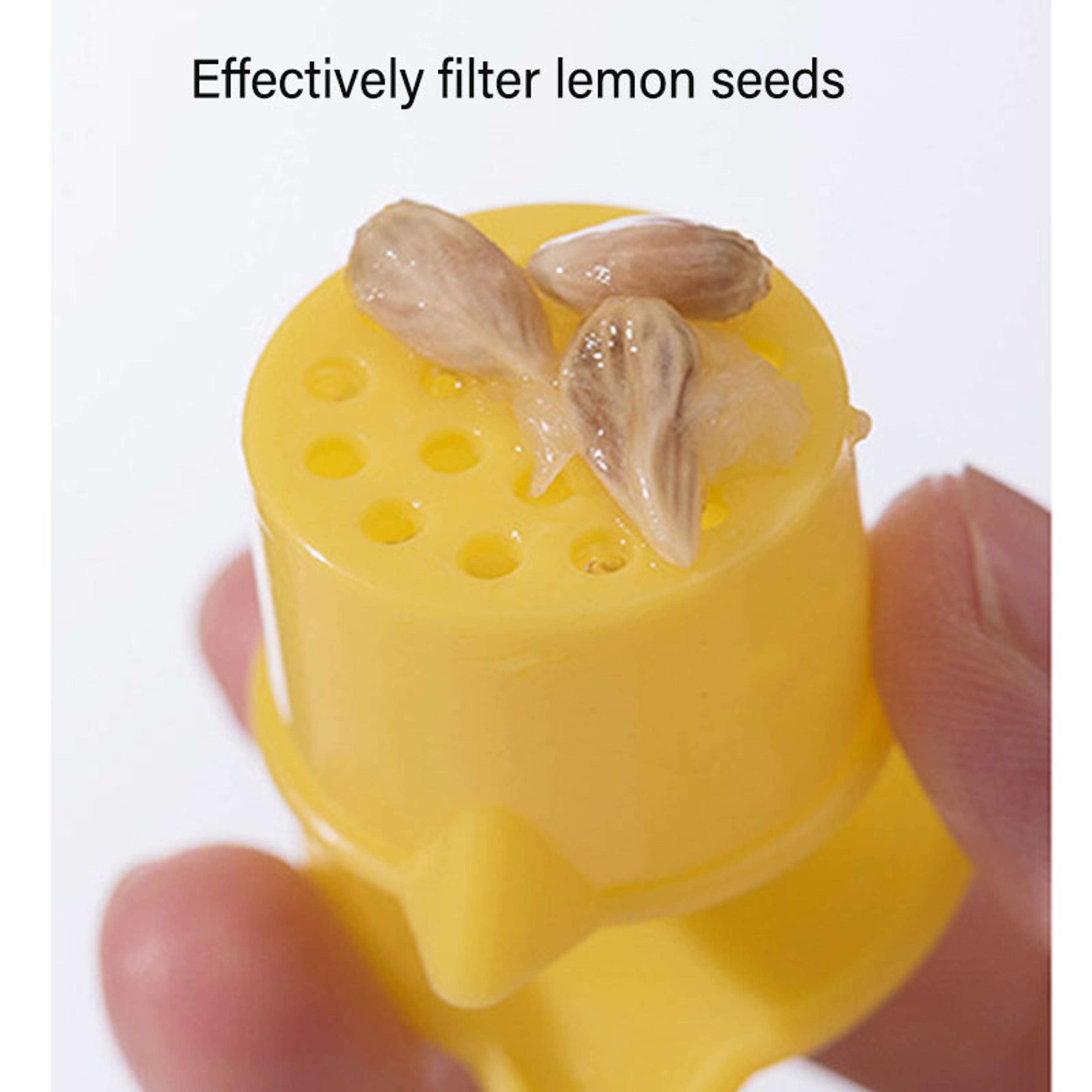Portable Citrus Juicer With BuiltIn Filter 4