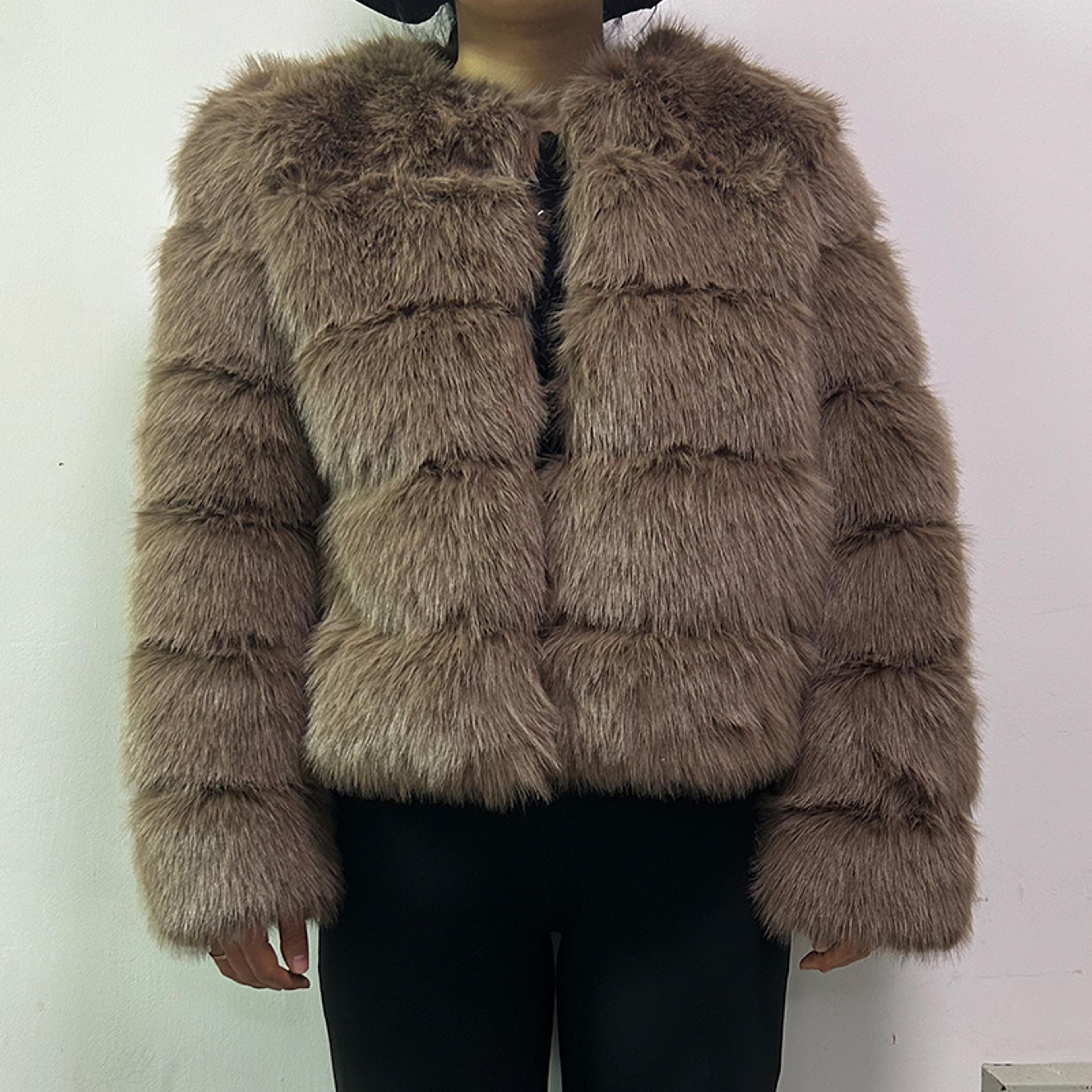 Luxury Faux Fur Coat 2024 Winter Fluffy Jacket For Women Thick Warm Raccoon Style Outwear 21