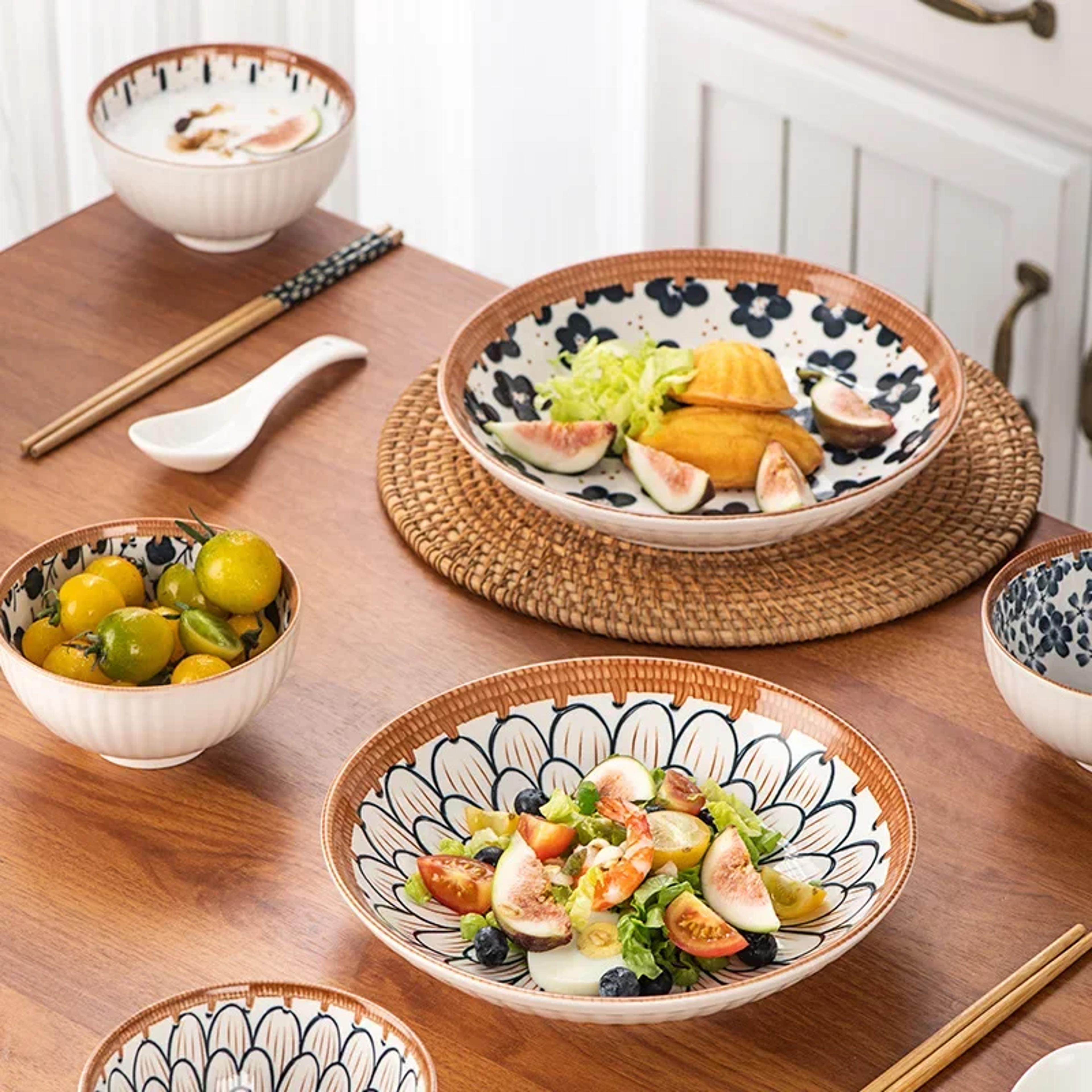 HandPainted Japanese Ceramic Bowl Set Kitchen Noodle Tableware Set Microwave Safe Gift Box Set For  2