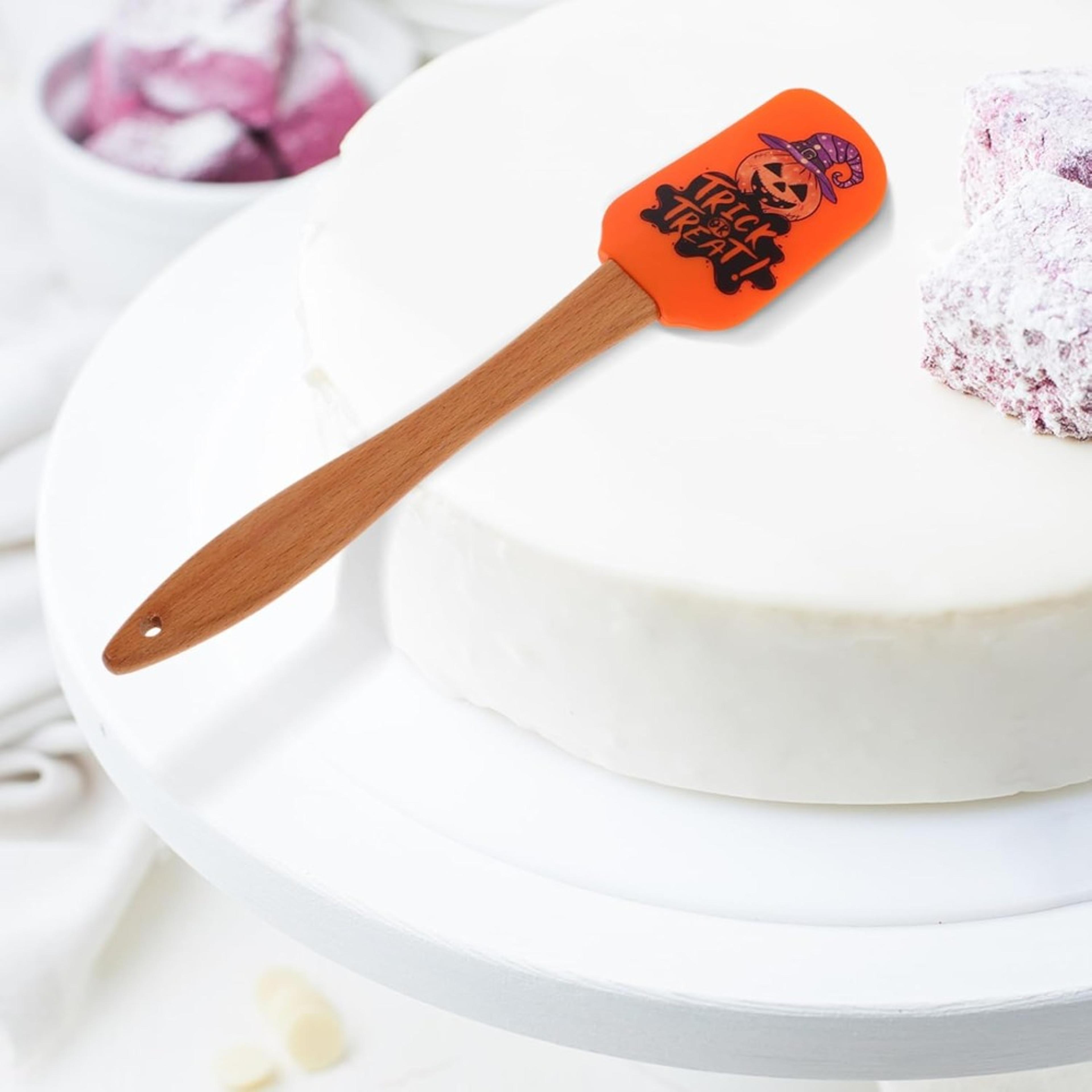 Halloween Silicone Baking Spatula NonStick Cream Scraper With Wooden Handle Heat Resistant Kitchen  1