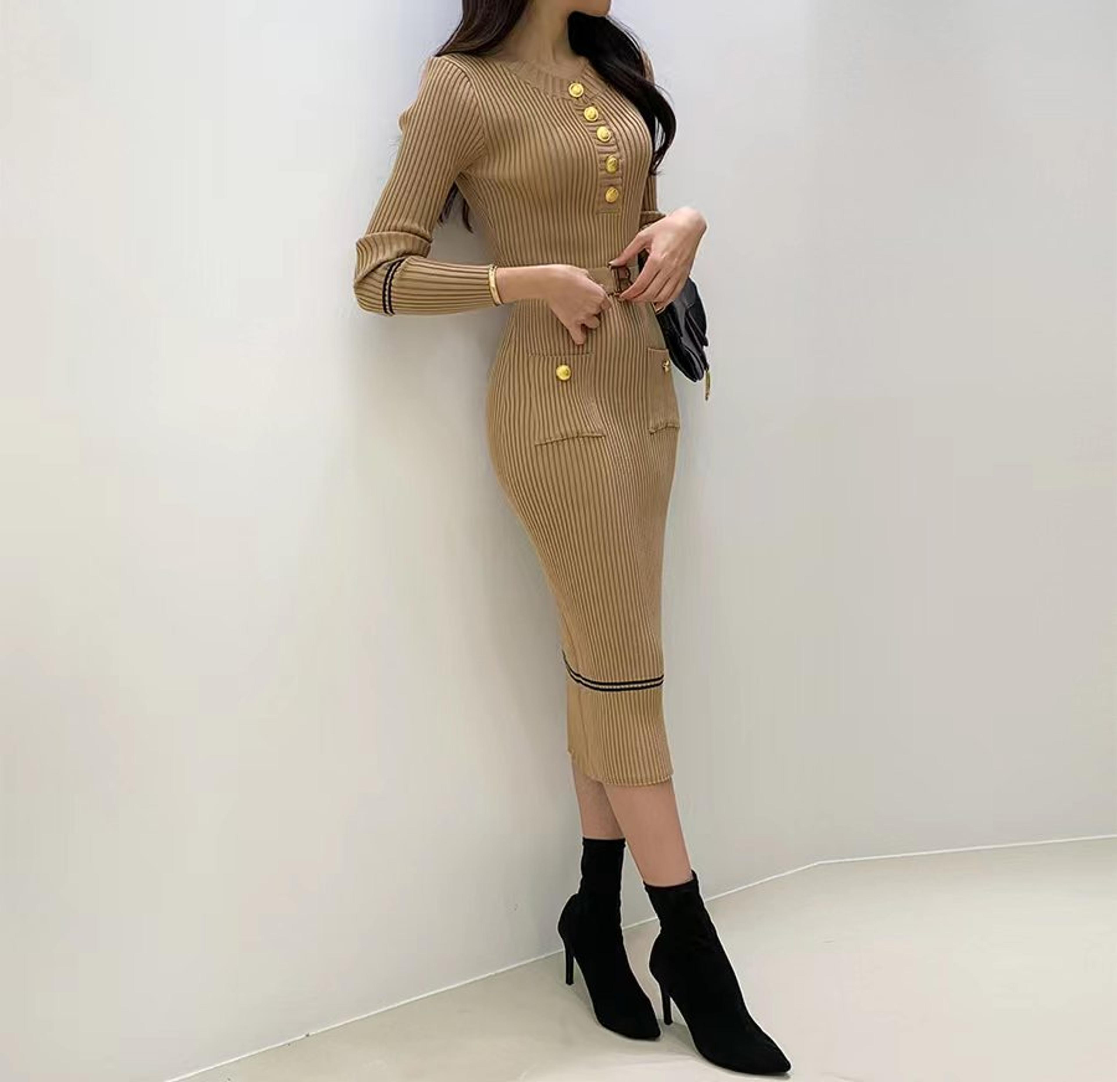 Slim Feeling Autumn Winter French Style Celebrity Temperament Dress With Round Collar And Wrap Hip  3