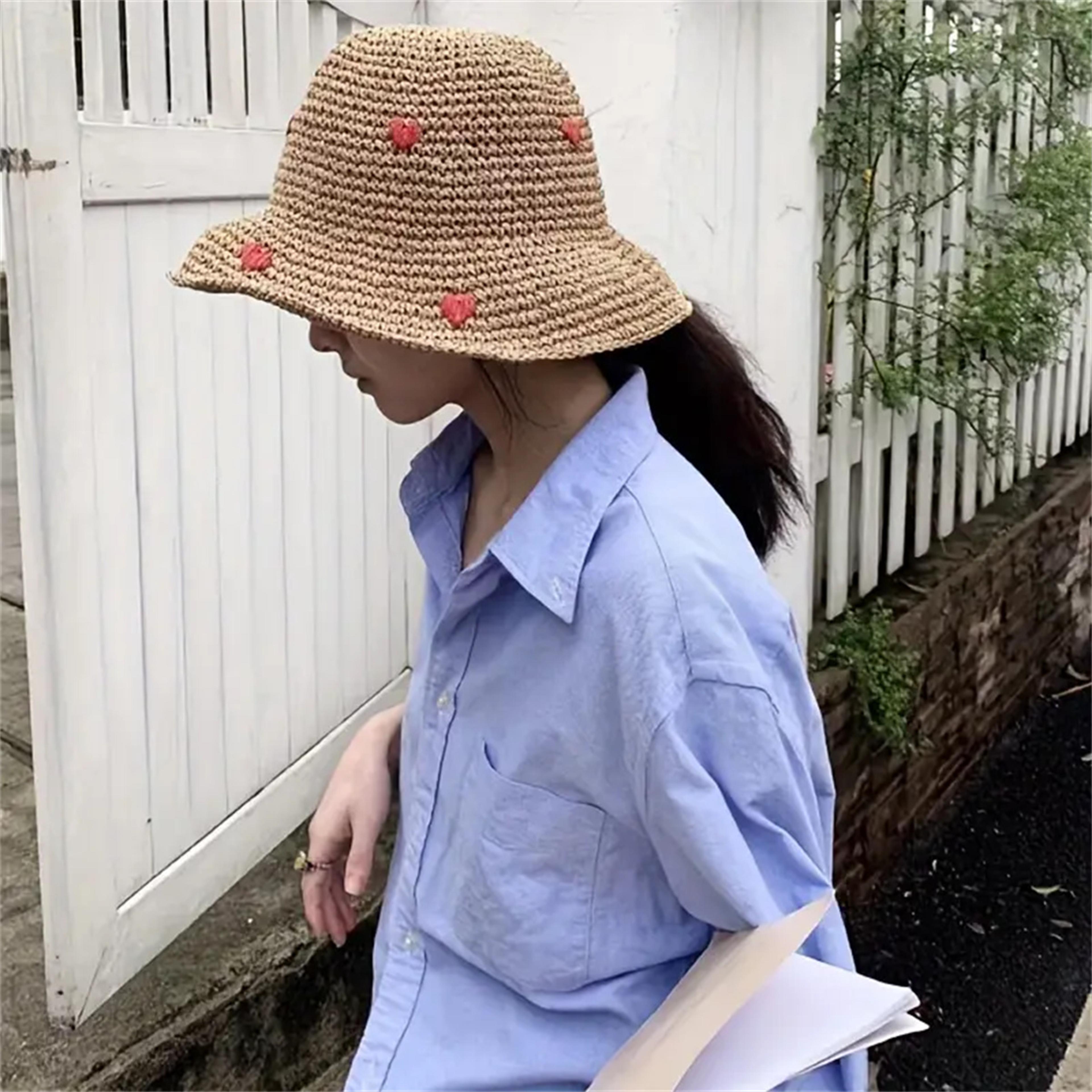 Wavy Edge Straw Sun Hat For Women Wide Brim Beach Hat 3