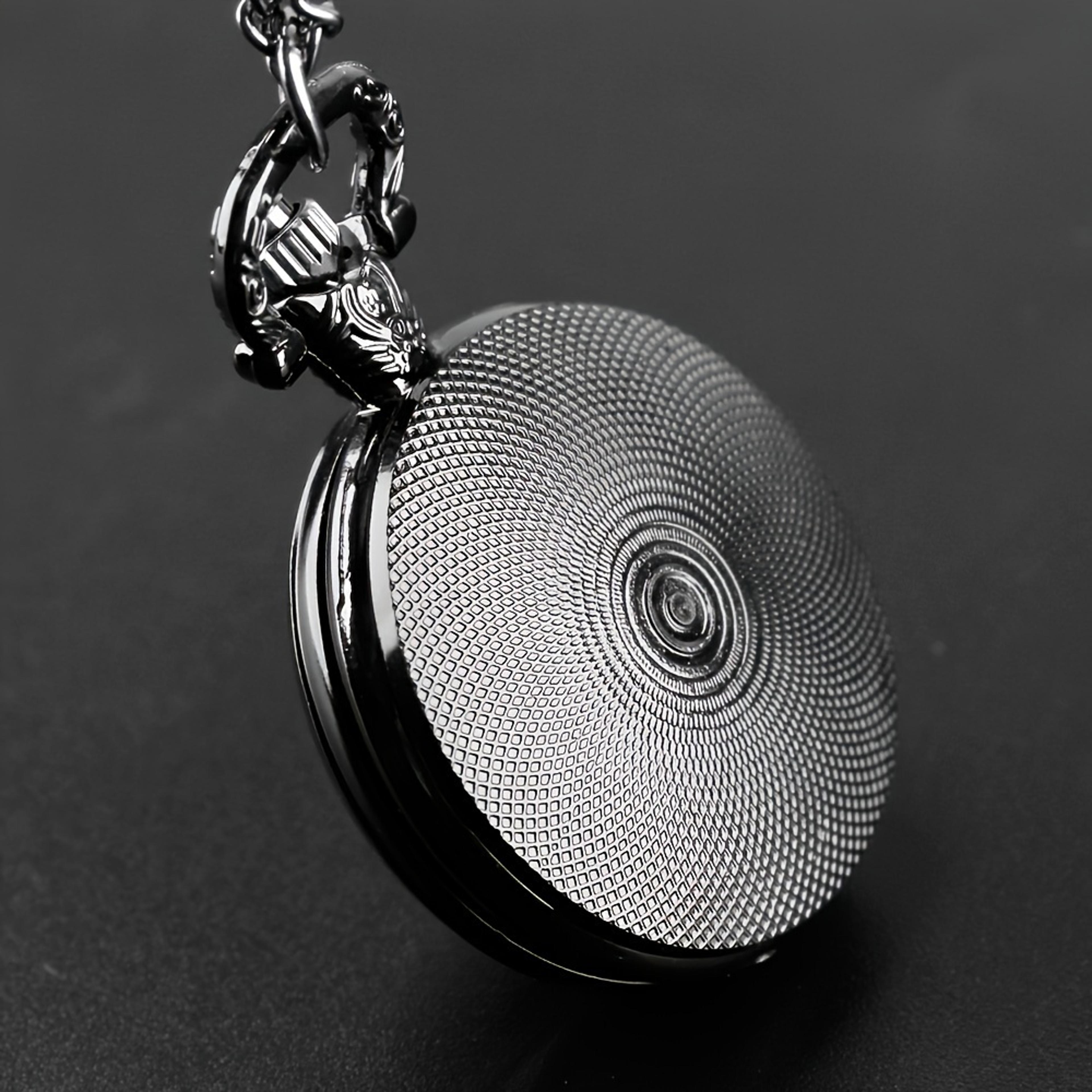 Design Black Raven Pocket Watch Quartz Movement Alloy Case Necklace Band NonWaterproof Watch Men Wo 1
