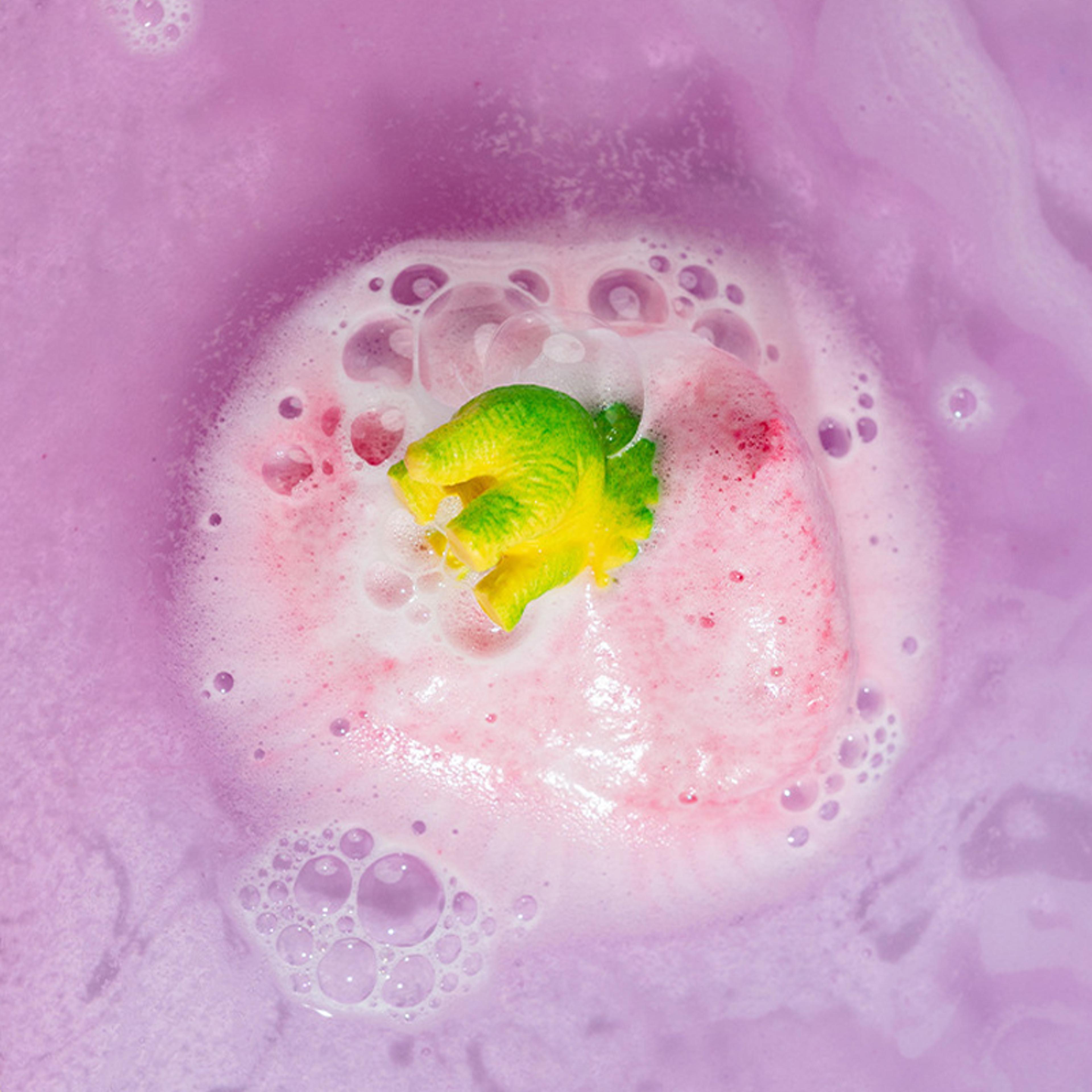Surprising Children Explosive Bath Salt Ball Dinosaur Egg Themed Bubble Bath Ideal Birthday Gift Fo 4