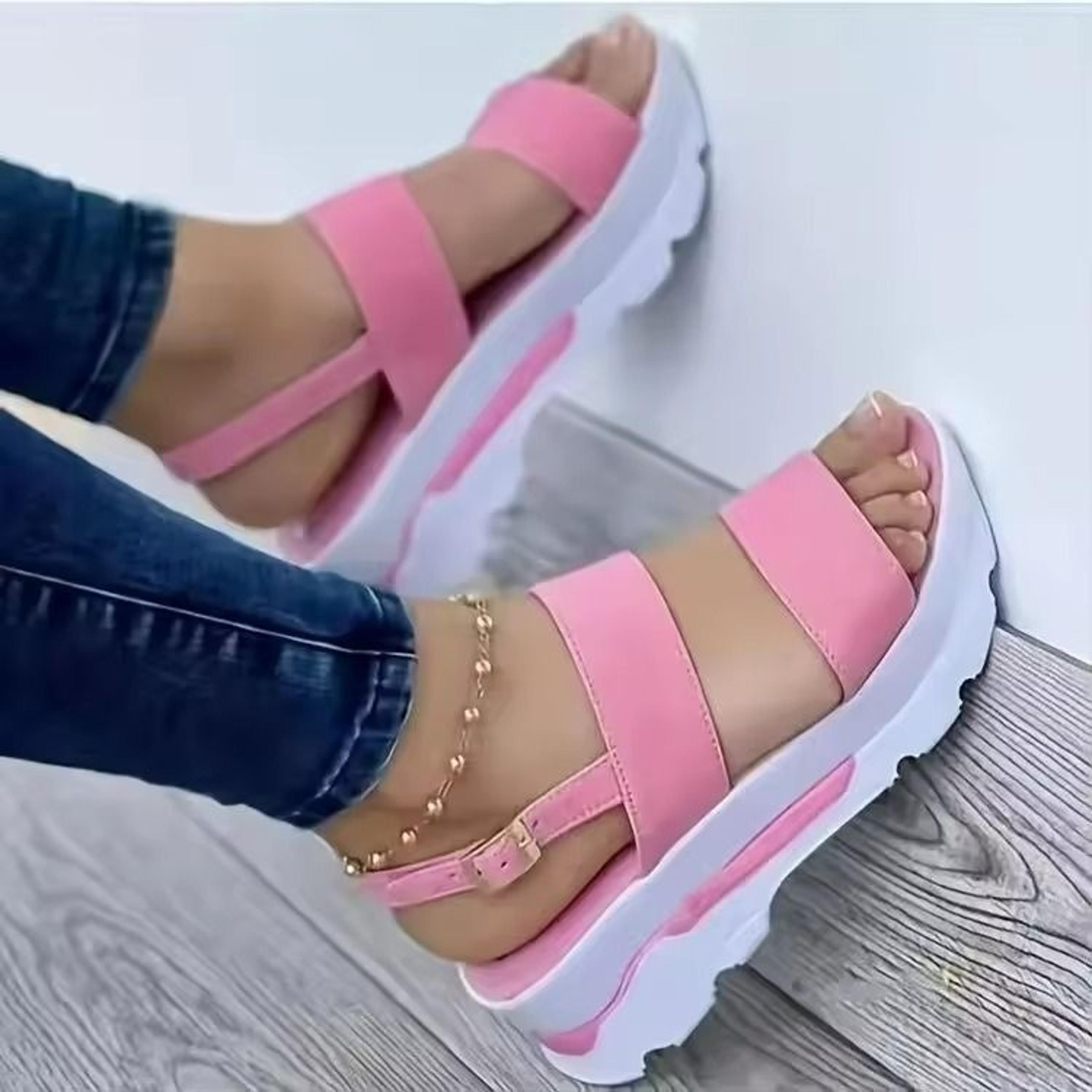 Platform Buckle Strap Sandals For Women With Thick Sole And Open Toe Design 4