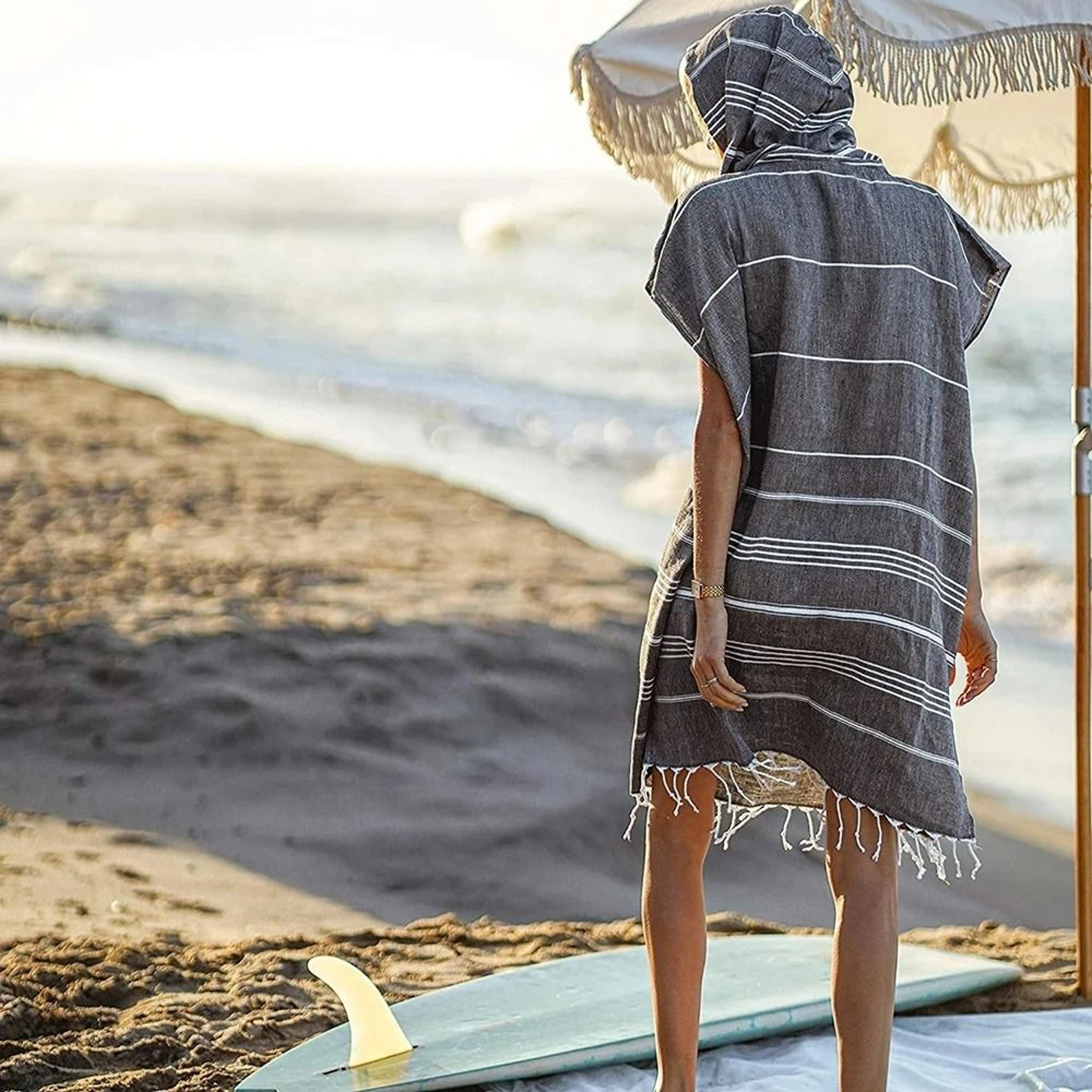 Turkish Wearable Beach Towel Sandproof Cotton Hooded Changing Poncho 2
