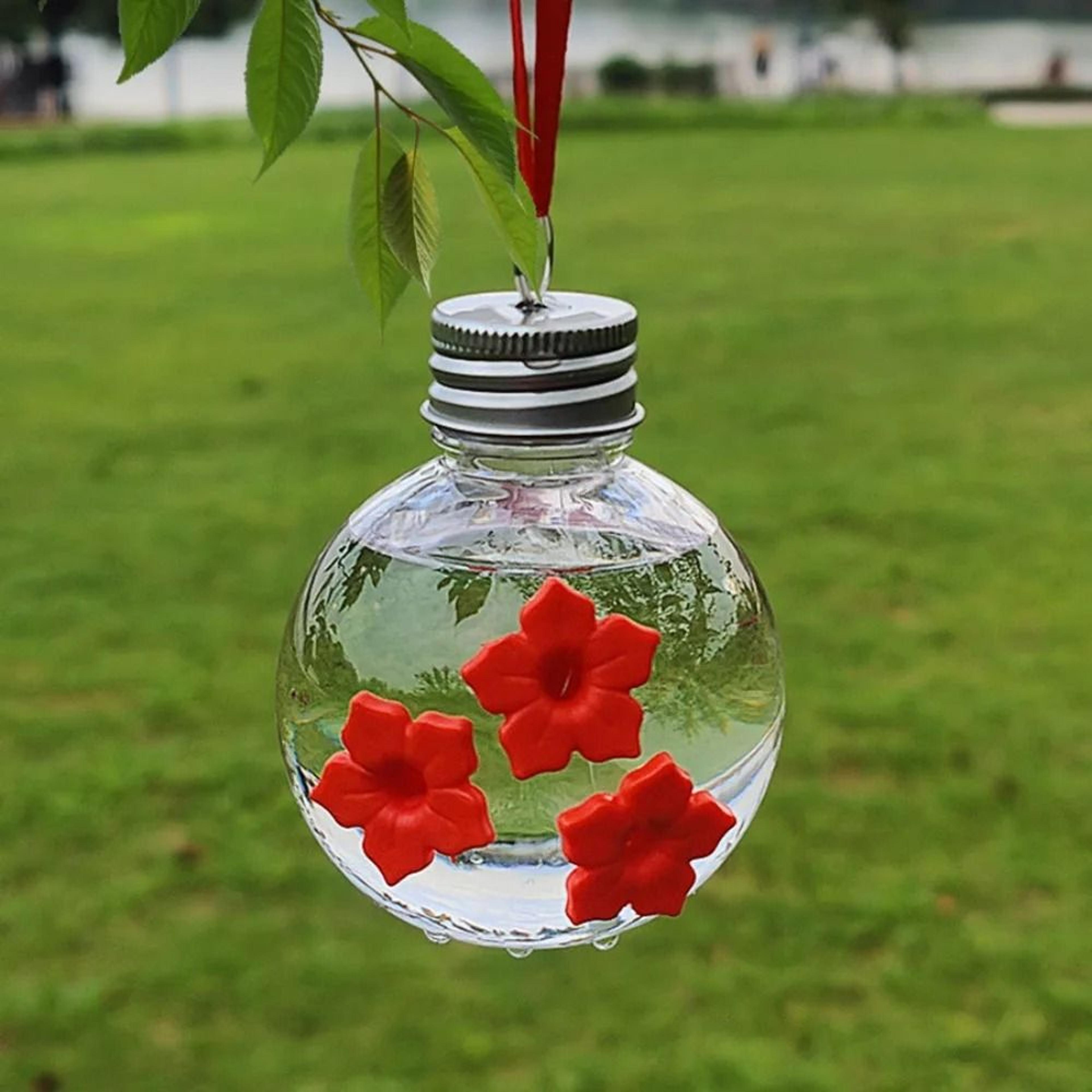 Leak Proof PET Hummingbird Feeder With 3 Flower Ports  Spherical Or Heart Shape 2
