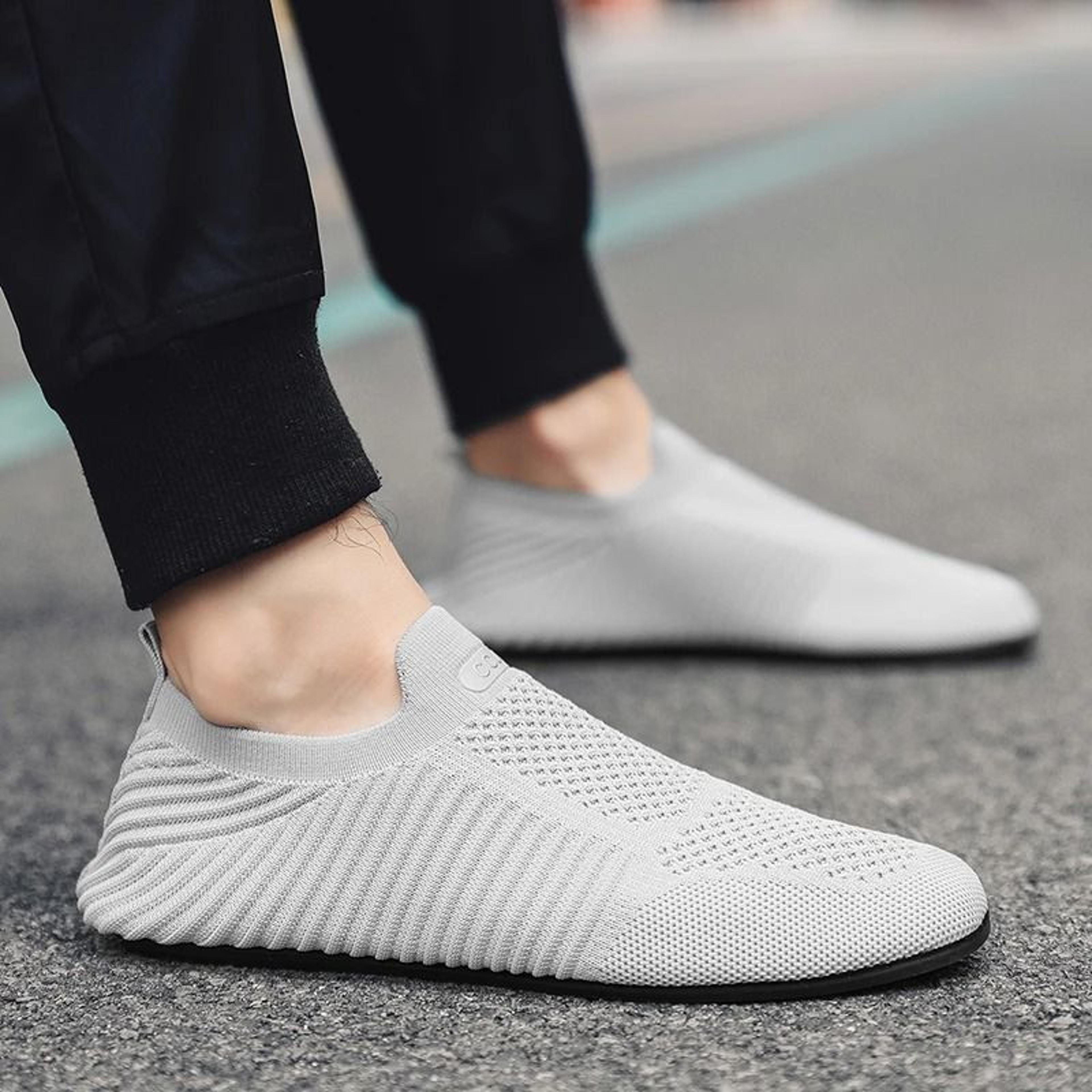men slip-on breathable loafers lightweight casual walking shoes
