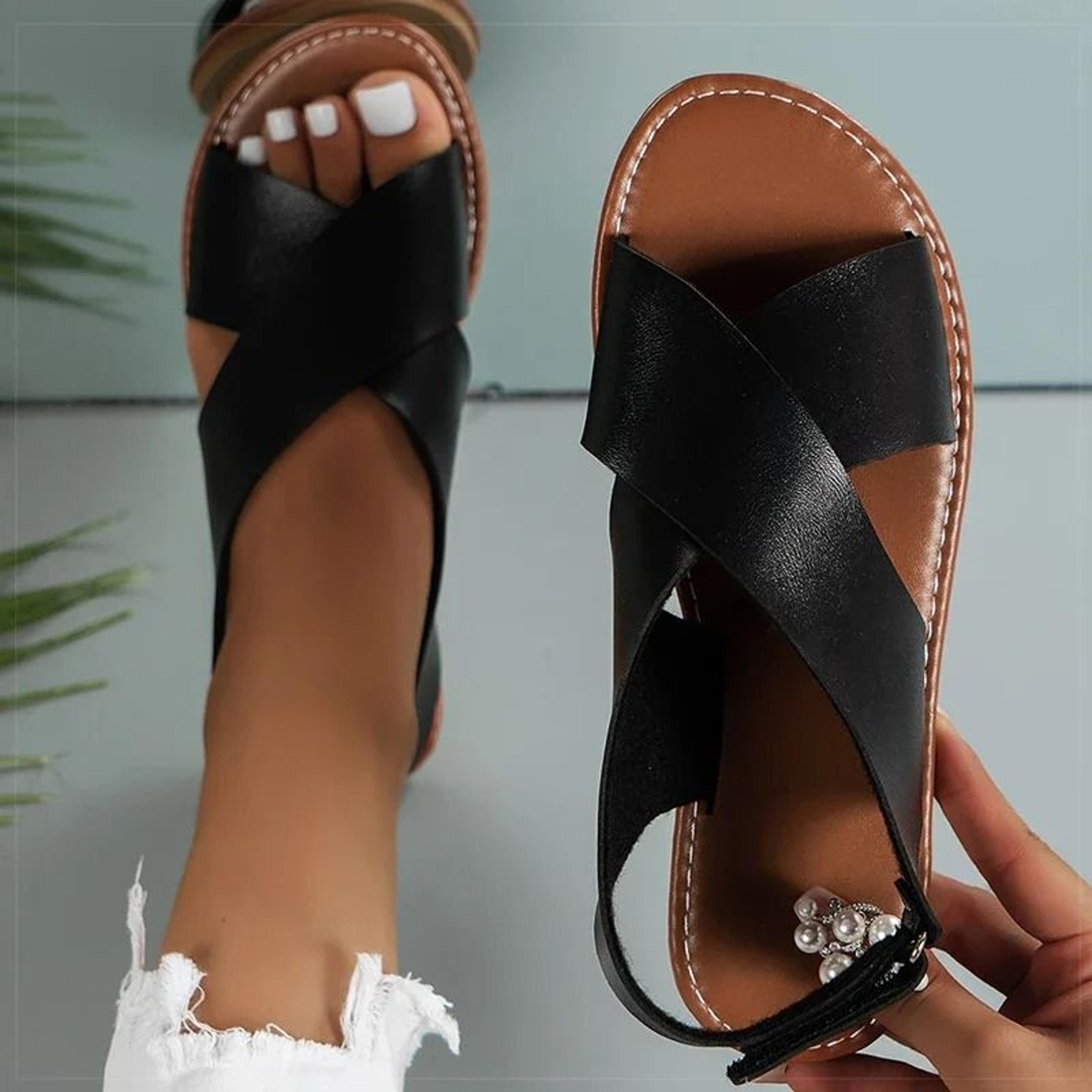 Women Summer Sandals Flat Soft Leather Casual Beach Shoes 2