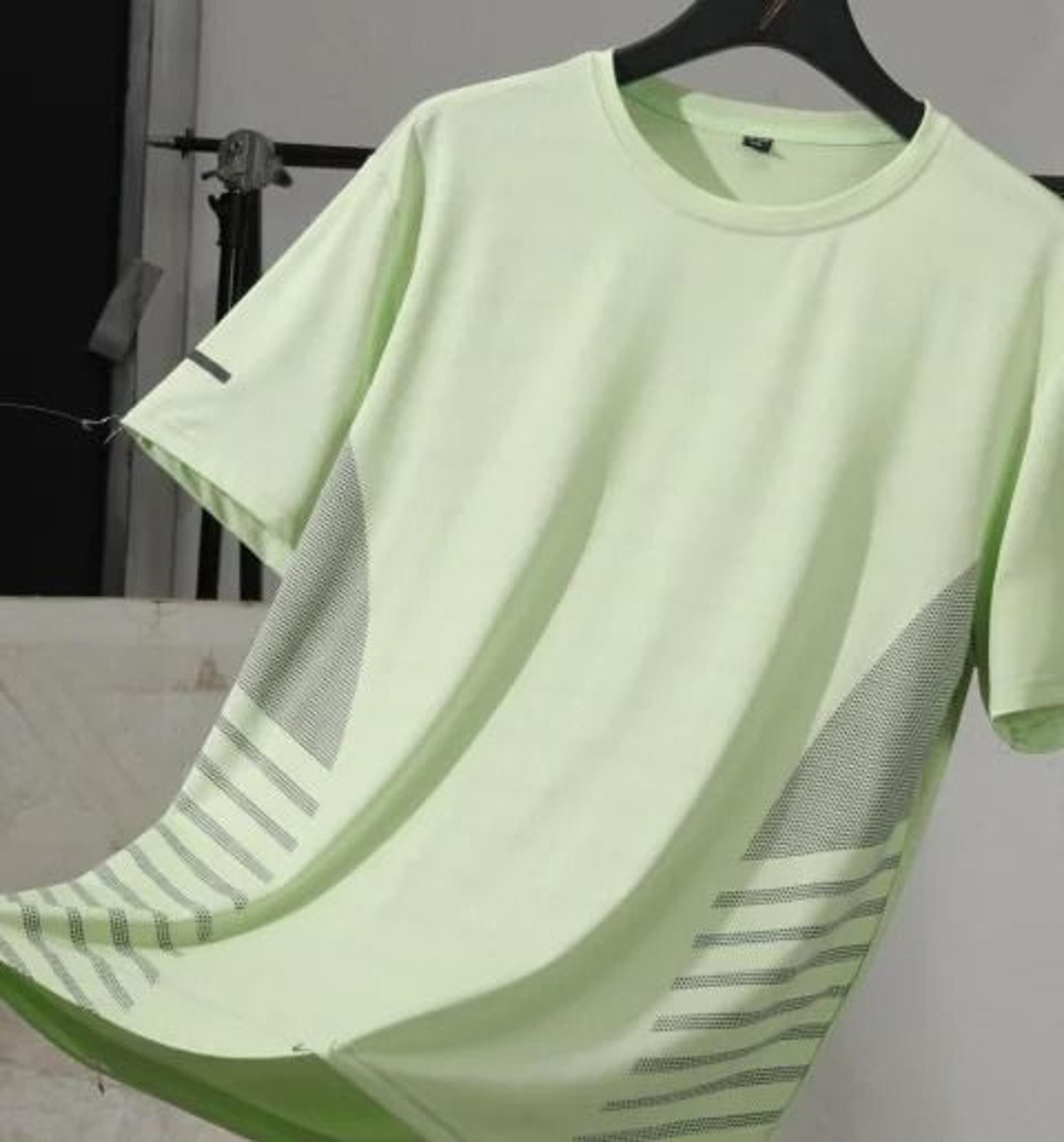 Mens Running TShirt  Quick Dry Ice Silk Fitness Top With Reflective Print Breathable Short Sleeve U 20