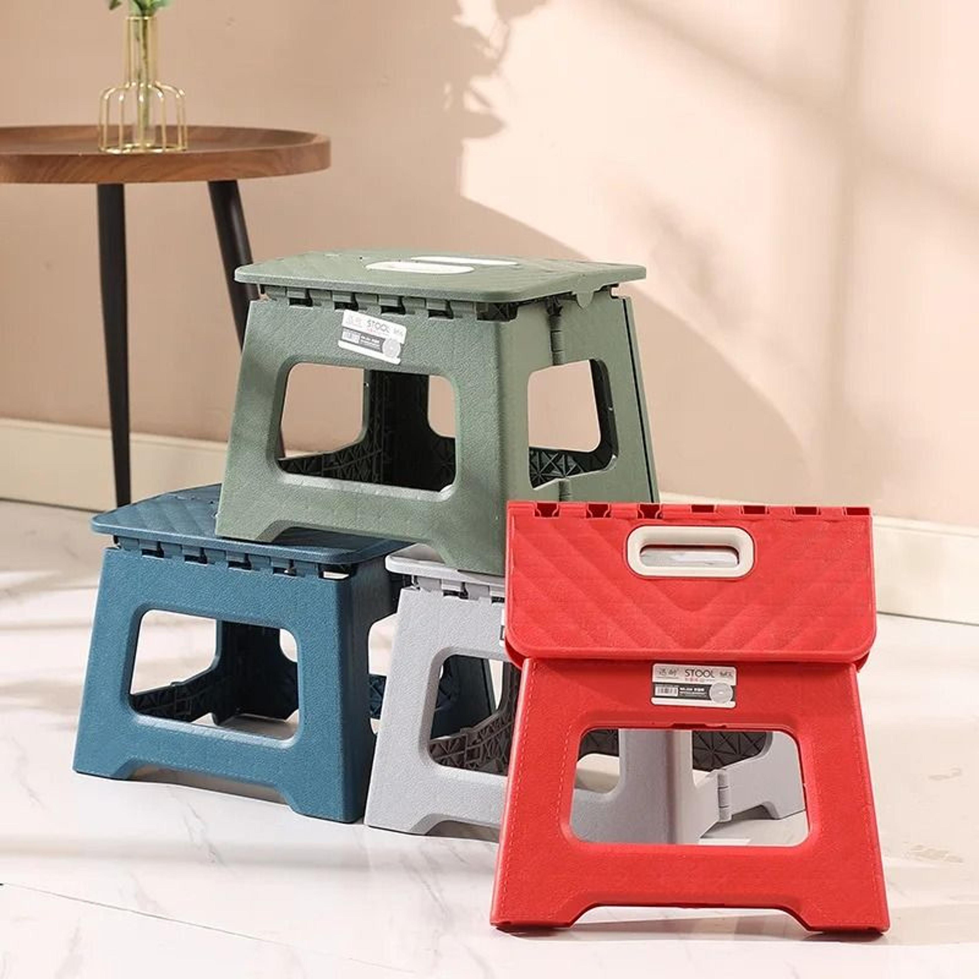 Lightweight Folding Step Stool Portable Non Slip Plastic Footstool For Home And Kitchen 0