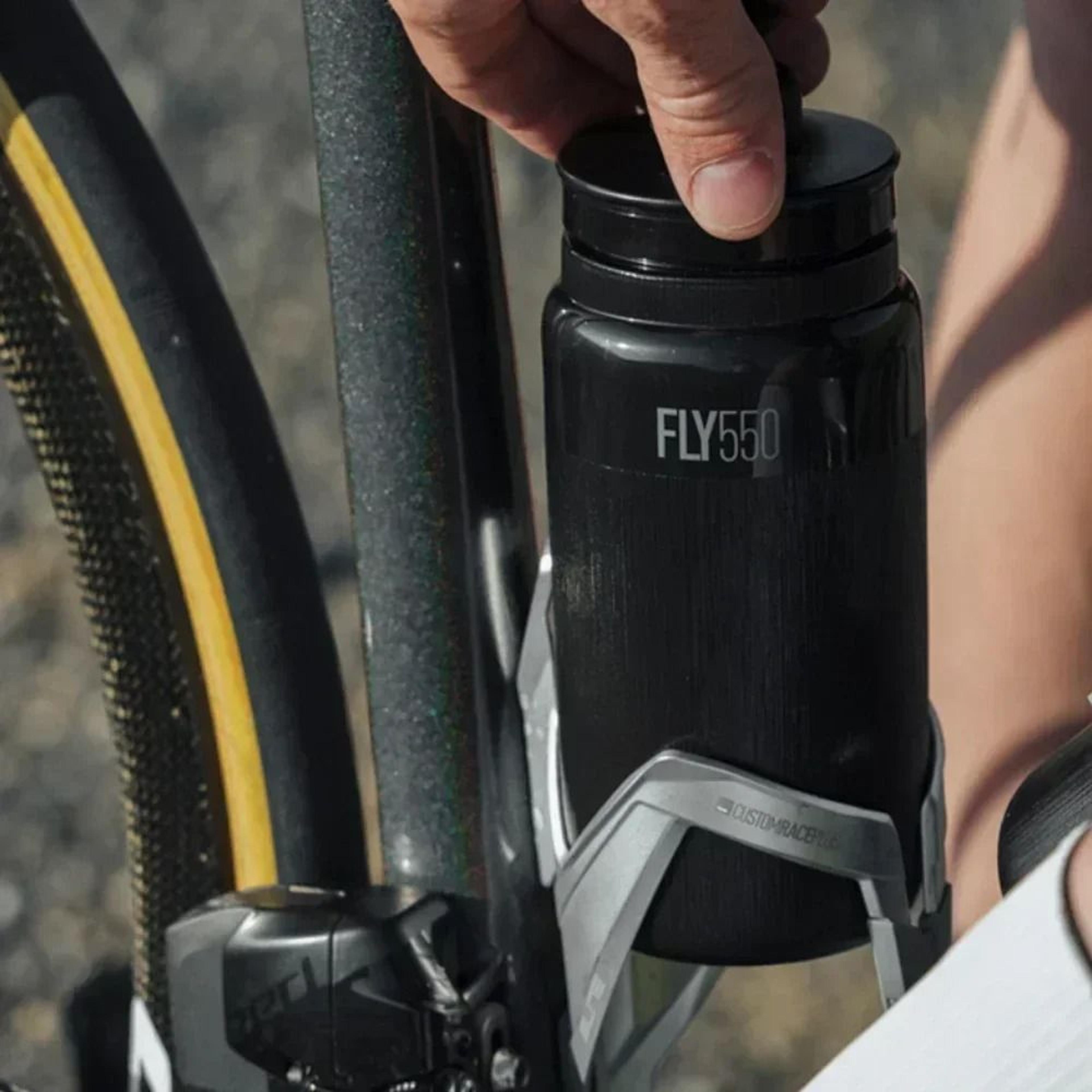 Ultra Lightweight Sports Water Bottle For Cyclists 2