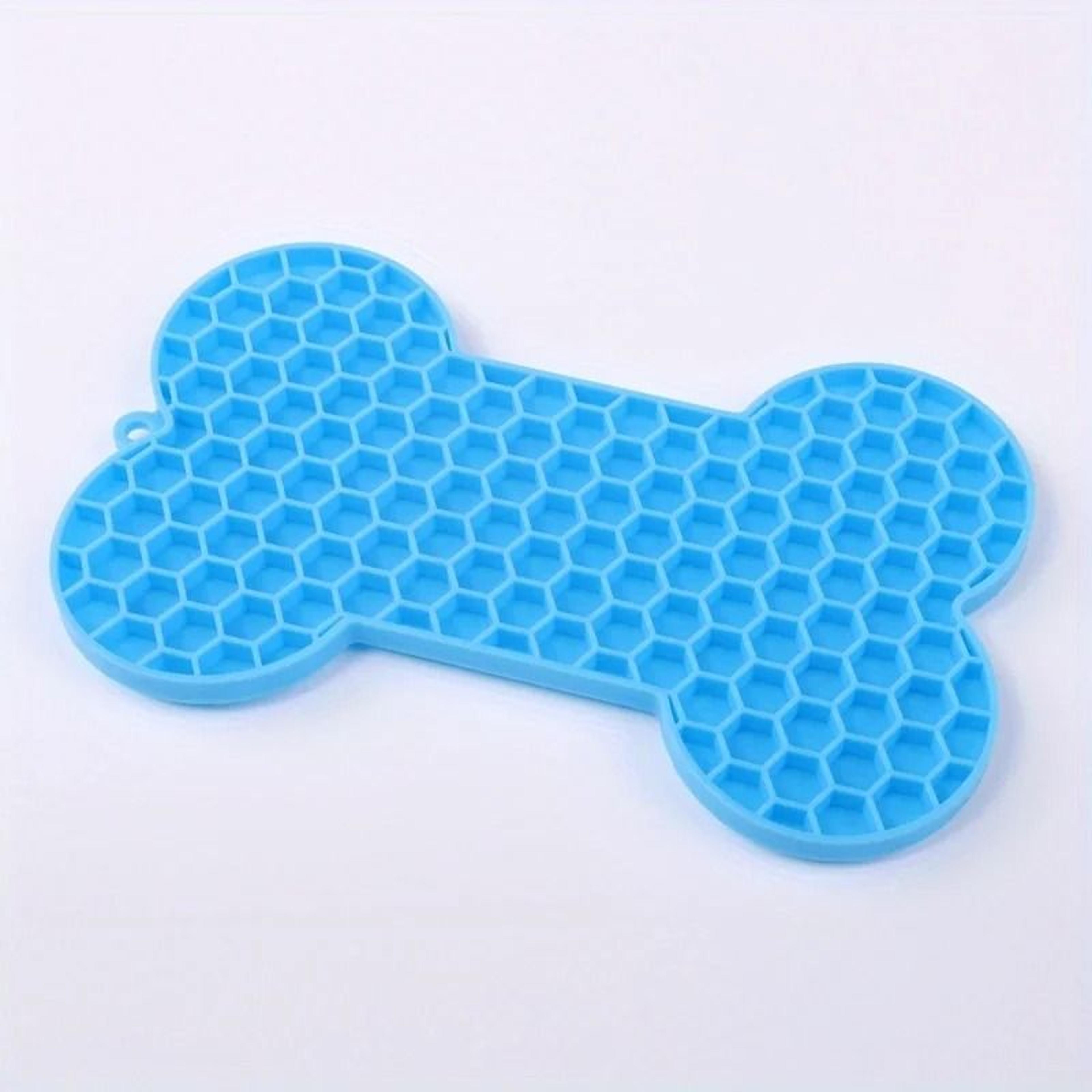 Dog Slow Feeder Licking Pad With Suction Base 9