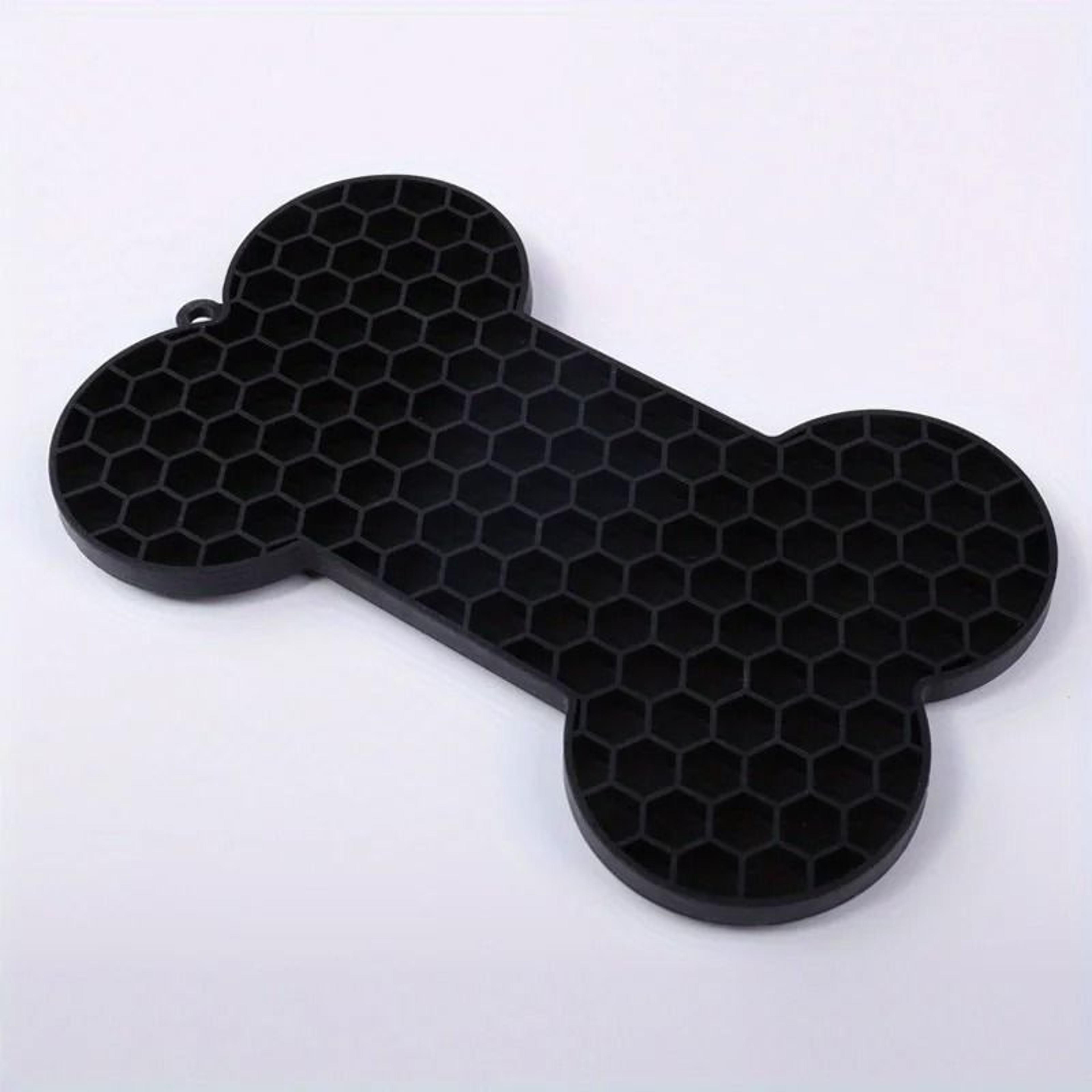 Dog Slow Feeder Licking Pad With Suction Base 7