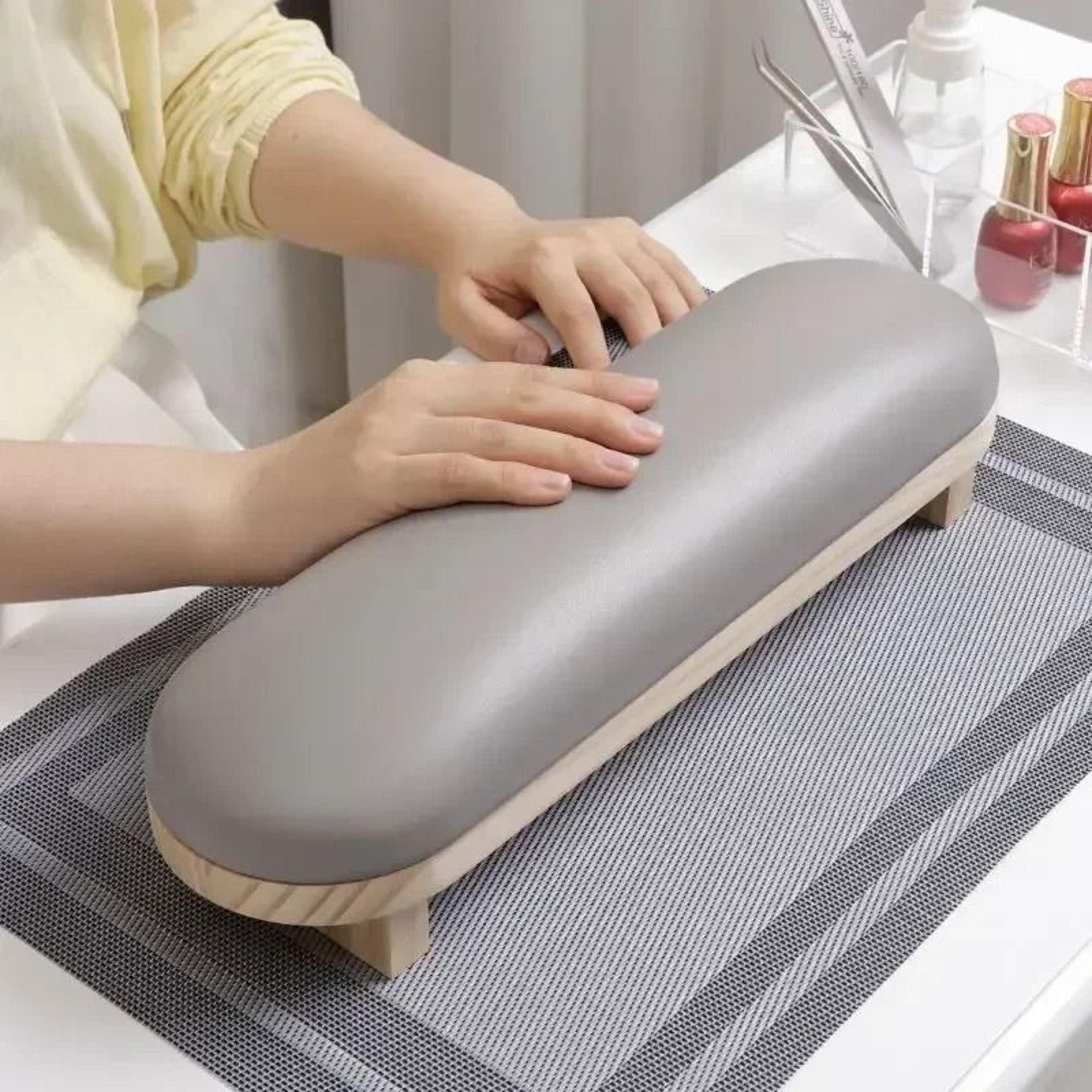 Professional PU Leather Nail Hand Pillow Cushion For Manicure Comfort 0