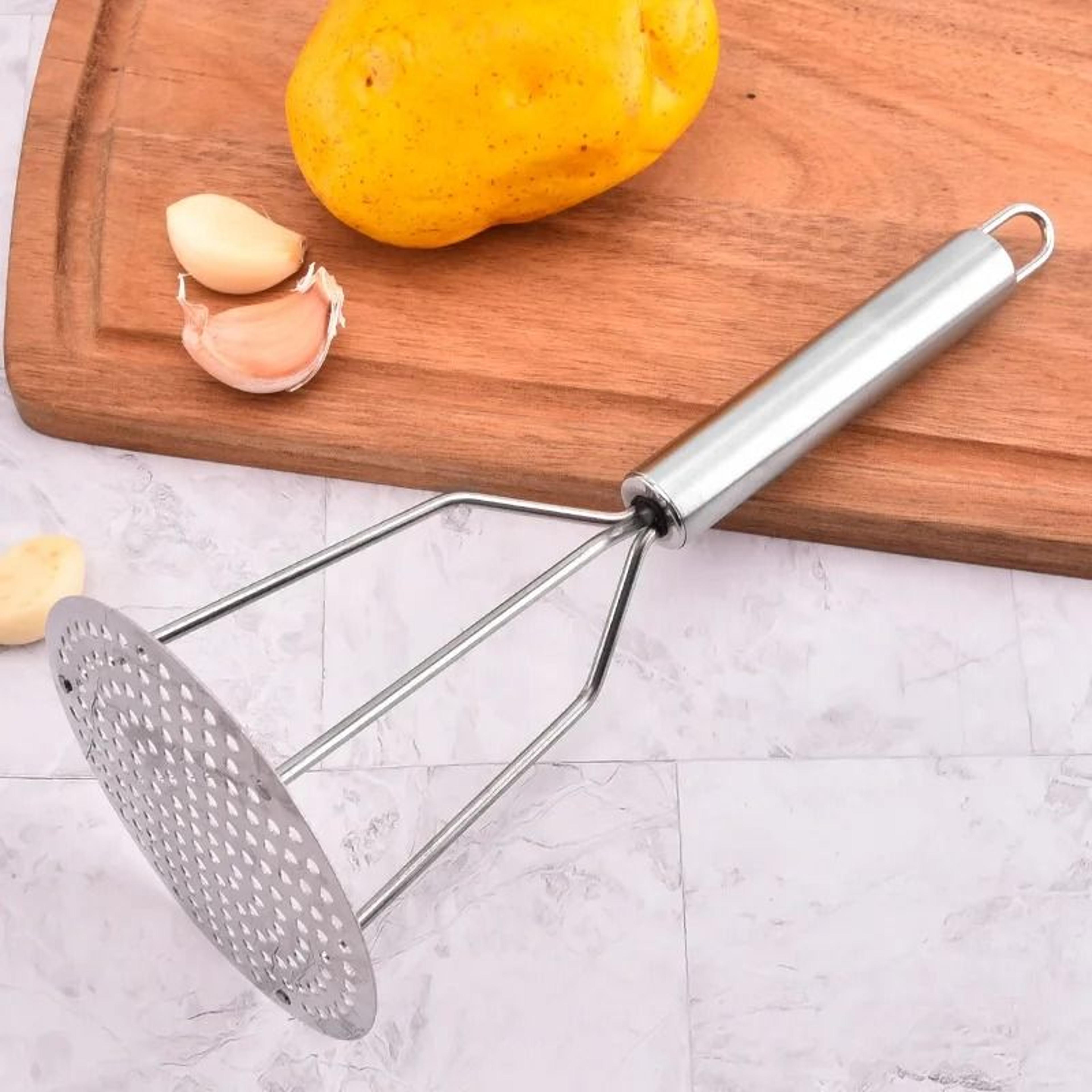 stainless steel potato and vegetable masher for kitchen cooking