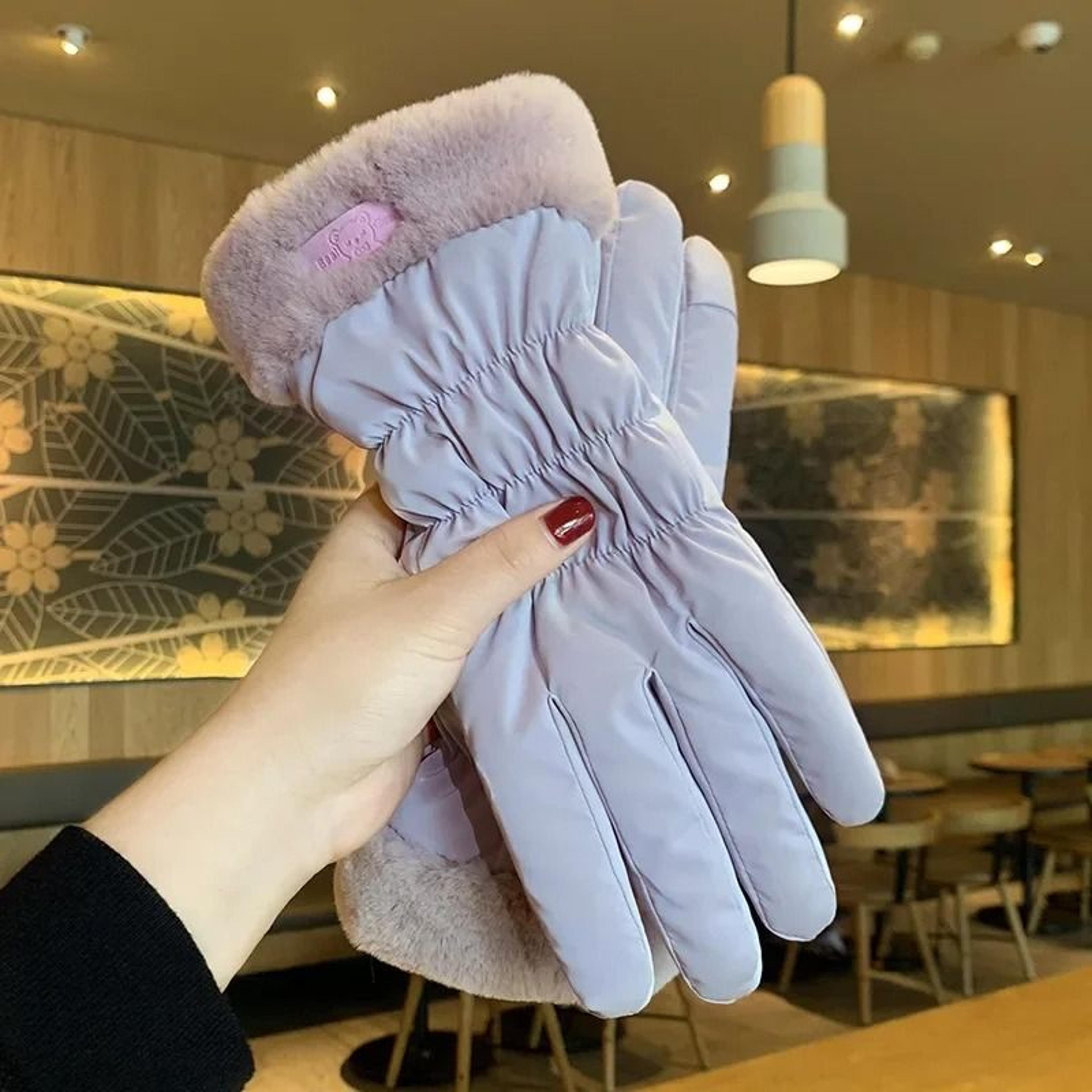 Women Winter Warm Ski Gloves With Fleece Lining And Touch Screen Design 4