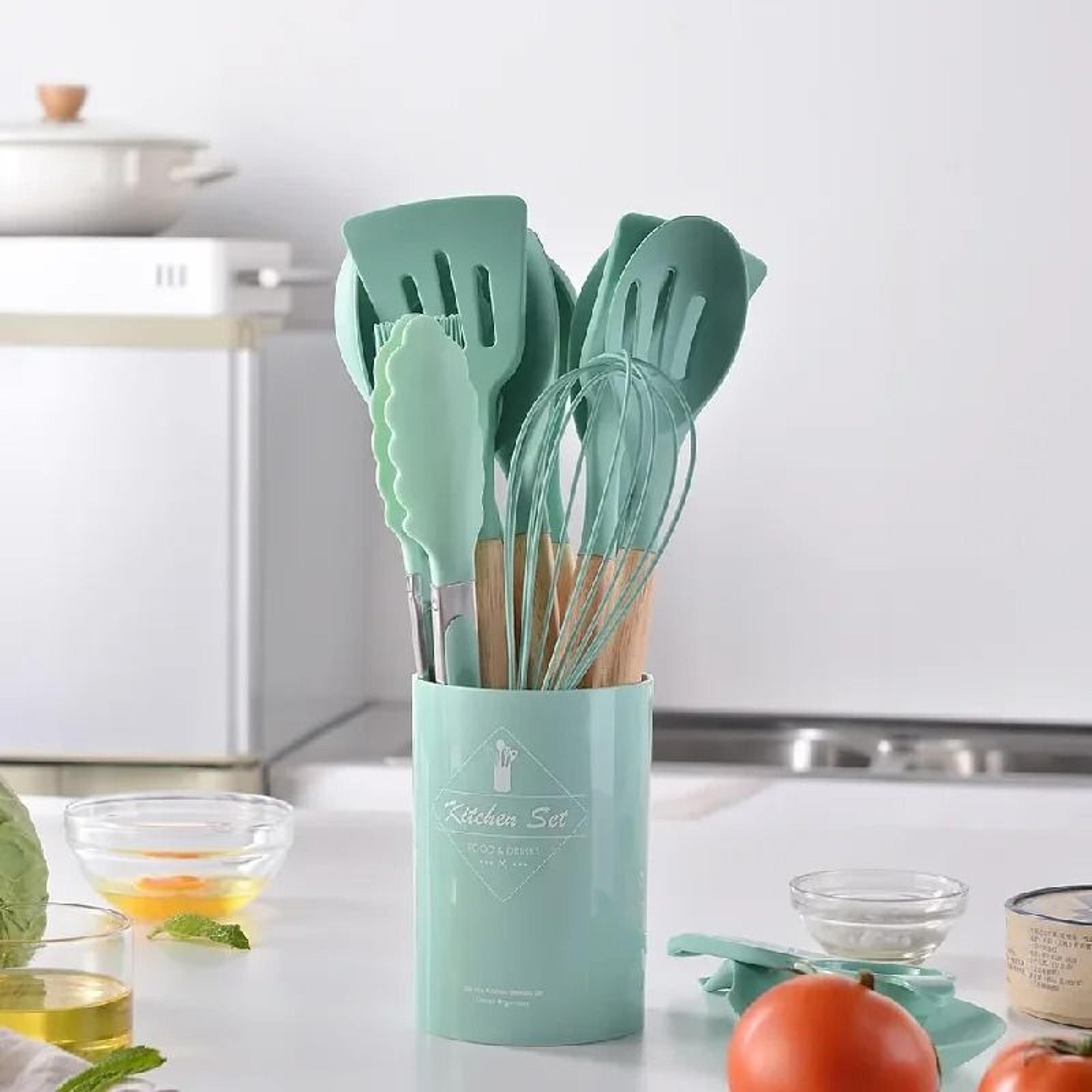 12Pcs Silicone Utensils Set Non Stick Cookware Spatula Shovel Egg Beaters Wooden Handle Kitchenware