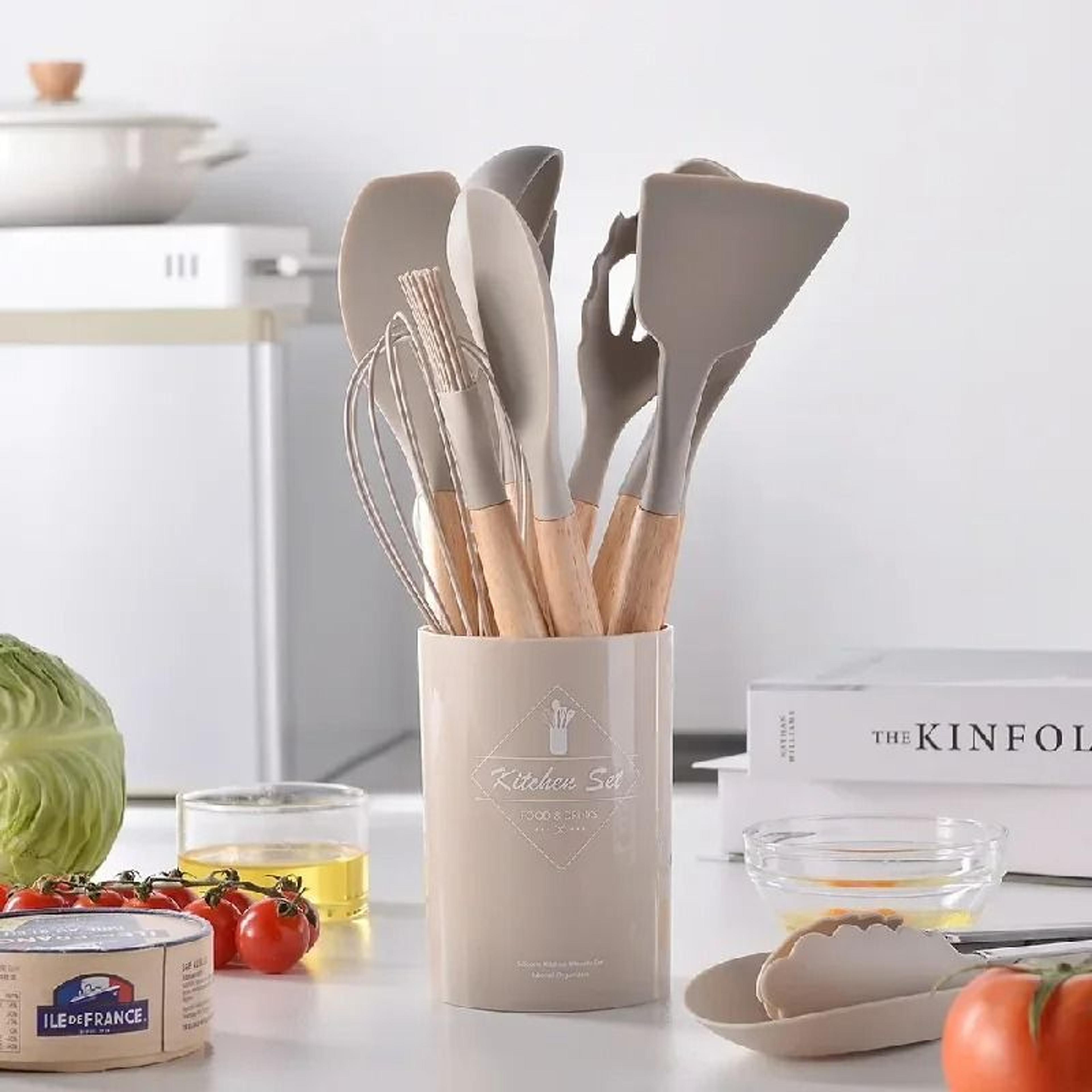 12Pcs Silicone Utensils Set Non Stick Cookware Spatula Shovel Egg Beaters Wooden Handle Kitchenware