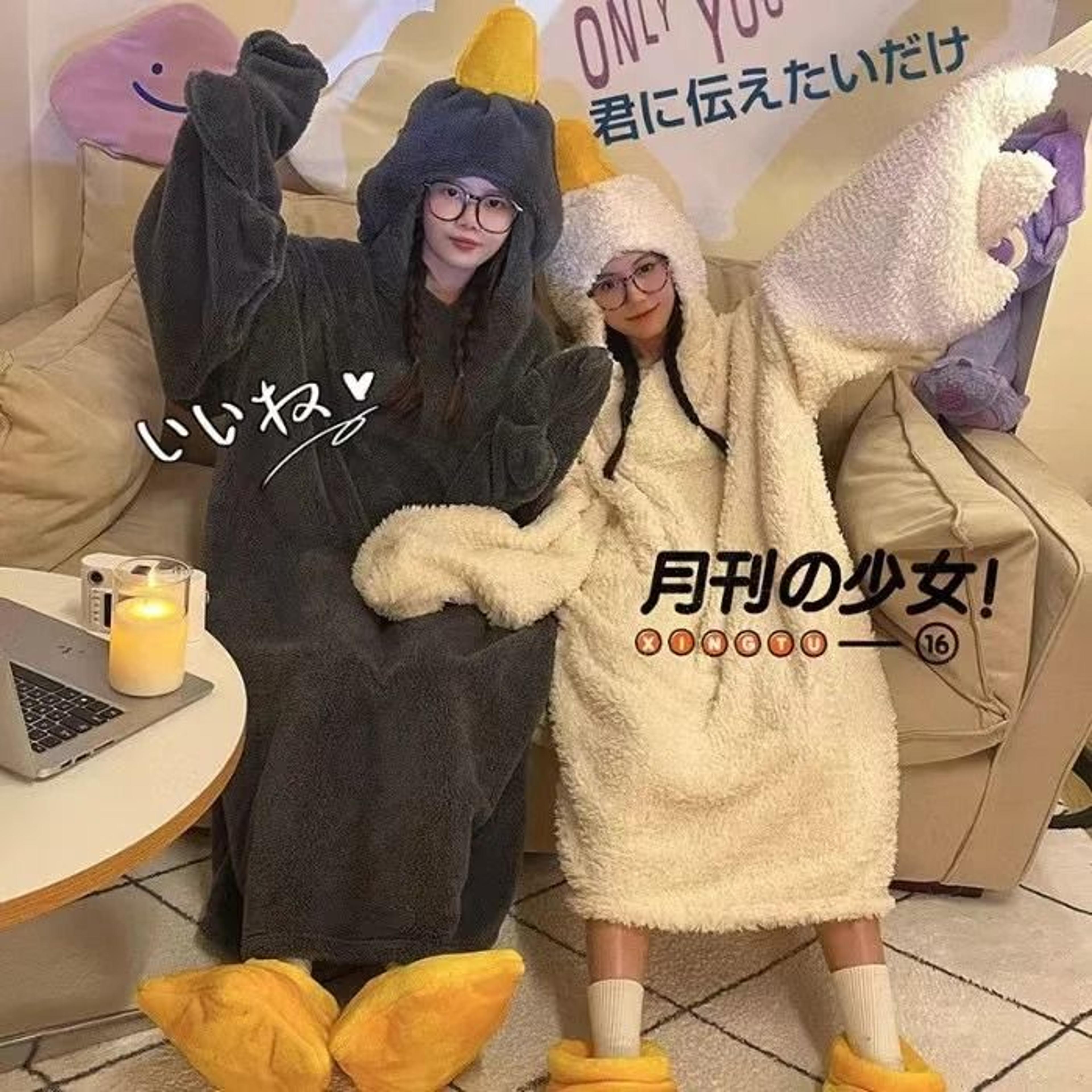 Thicken Coral Fleece Hooded Robe With Cute Goose Design 7