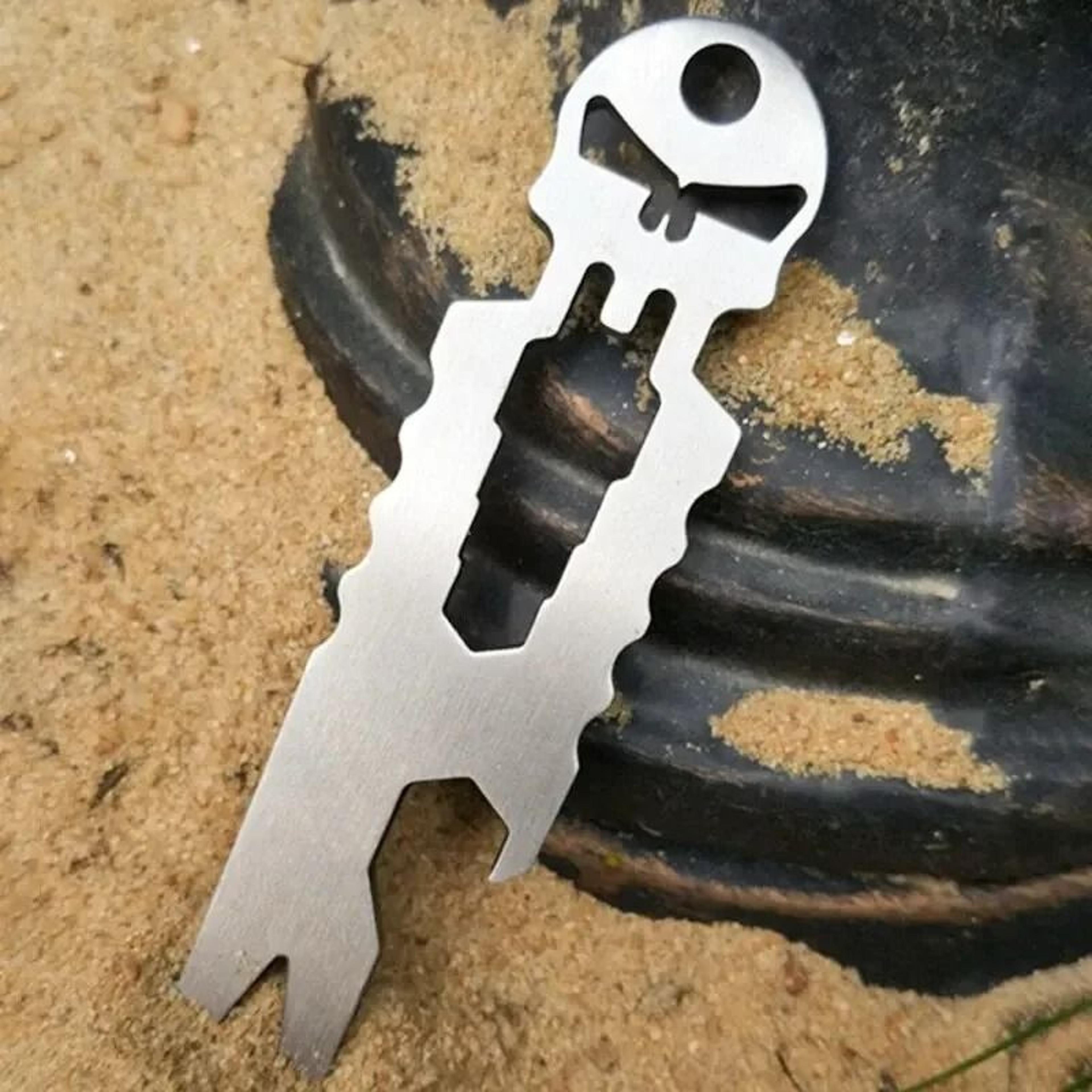 Stainless Steel Tactical EDC Multi Tool Pocket Crowbar Screwdriver Keychain 3