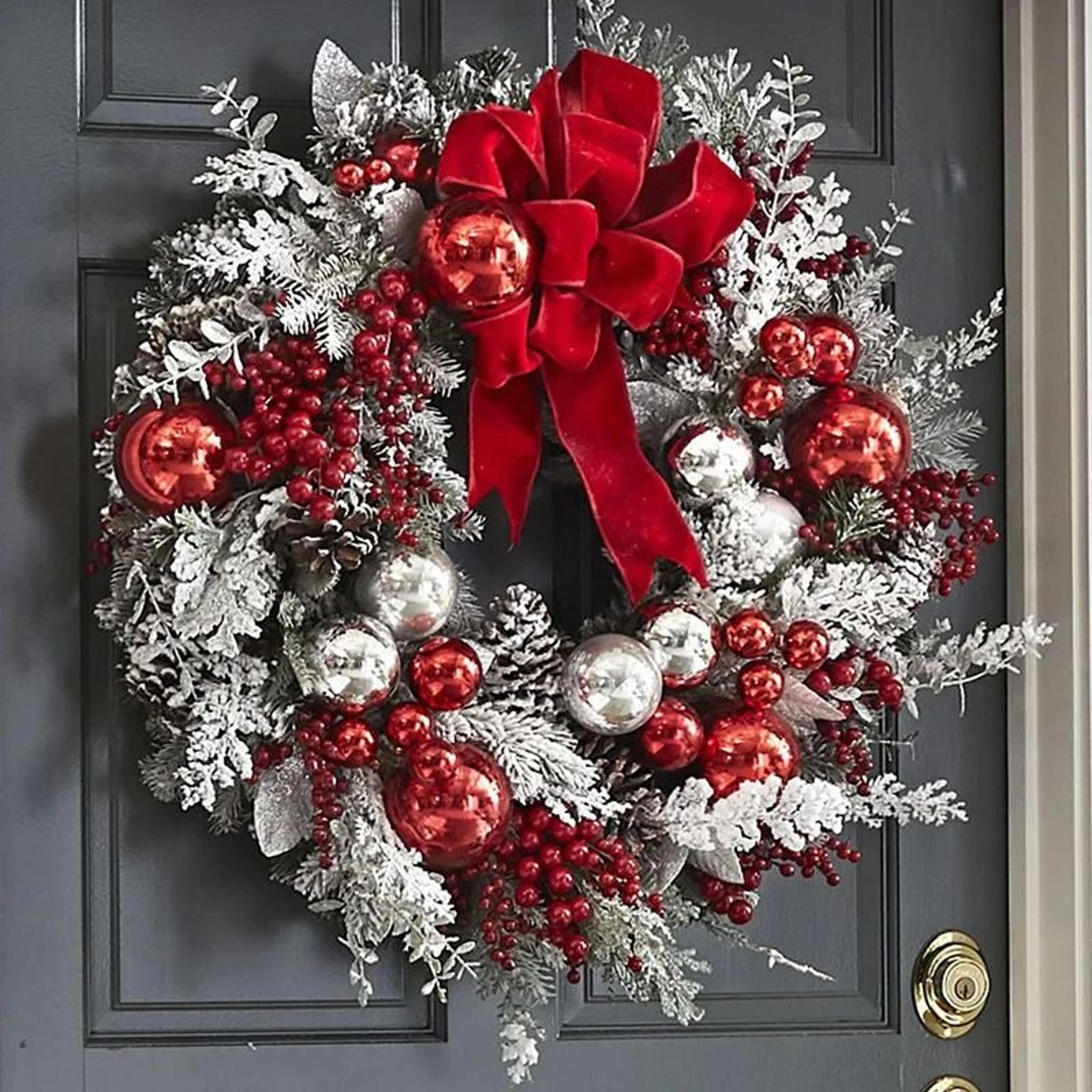Flocked PVC Christmas Wreath And Garland Decor For Doors Trees And Holiday Home Styling 12