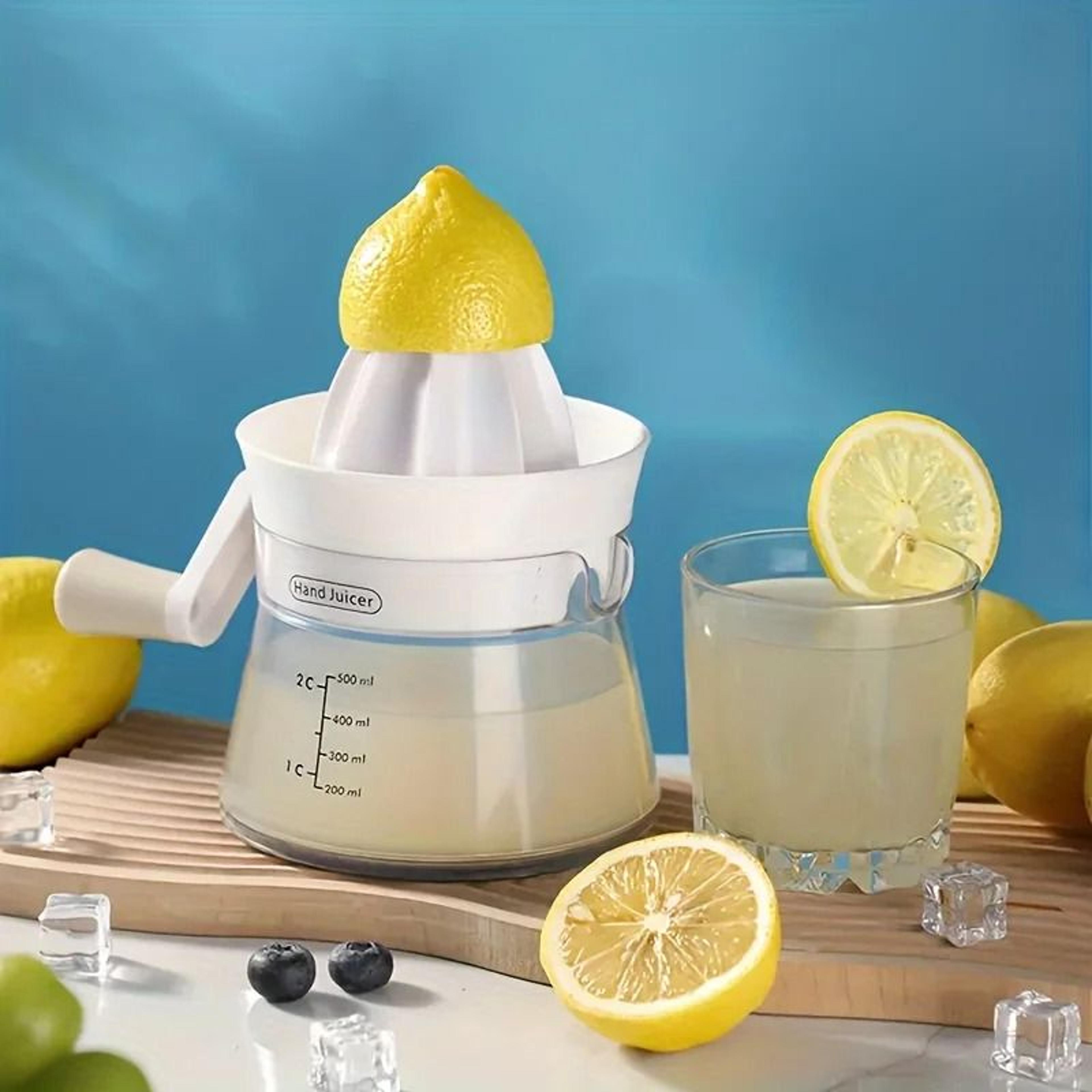 Manual Citrus Juicer With Measuring Container 4