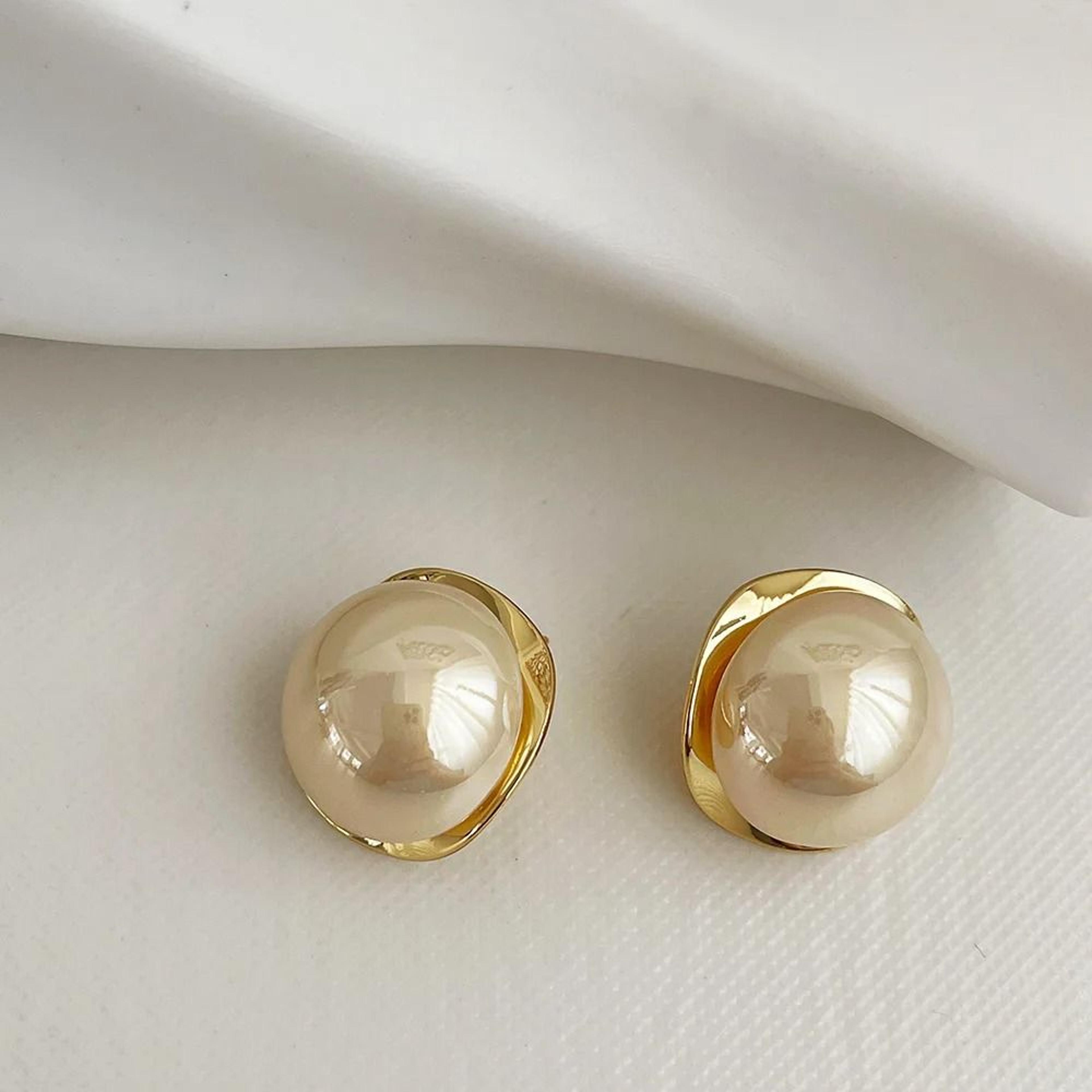 Golden Pearl Stud Earrings For Women 3