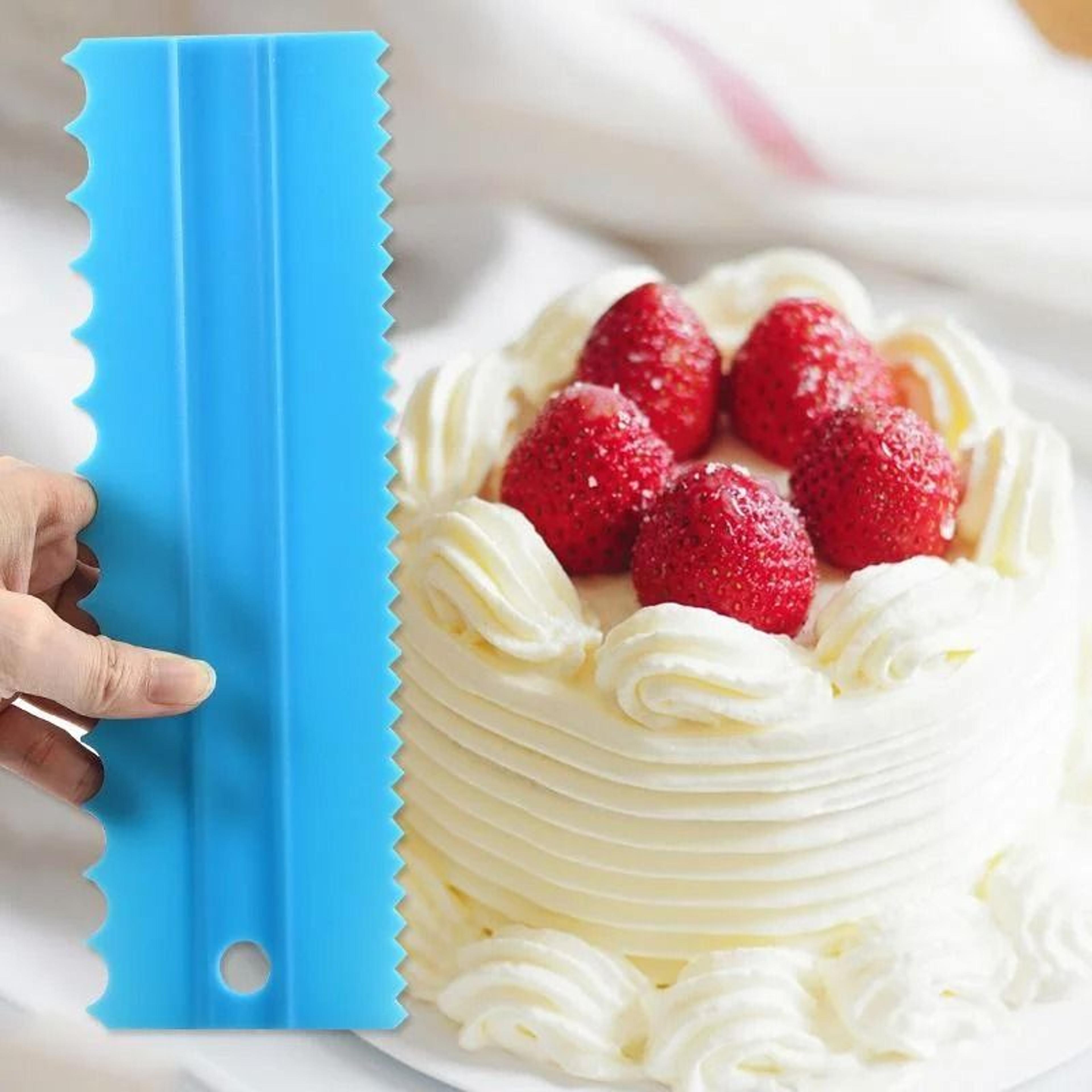 4 Piece DoubleSided Cake Scraper Set 3