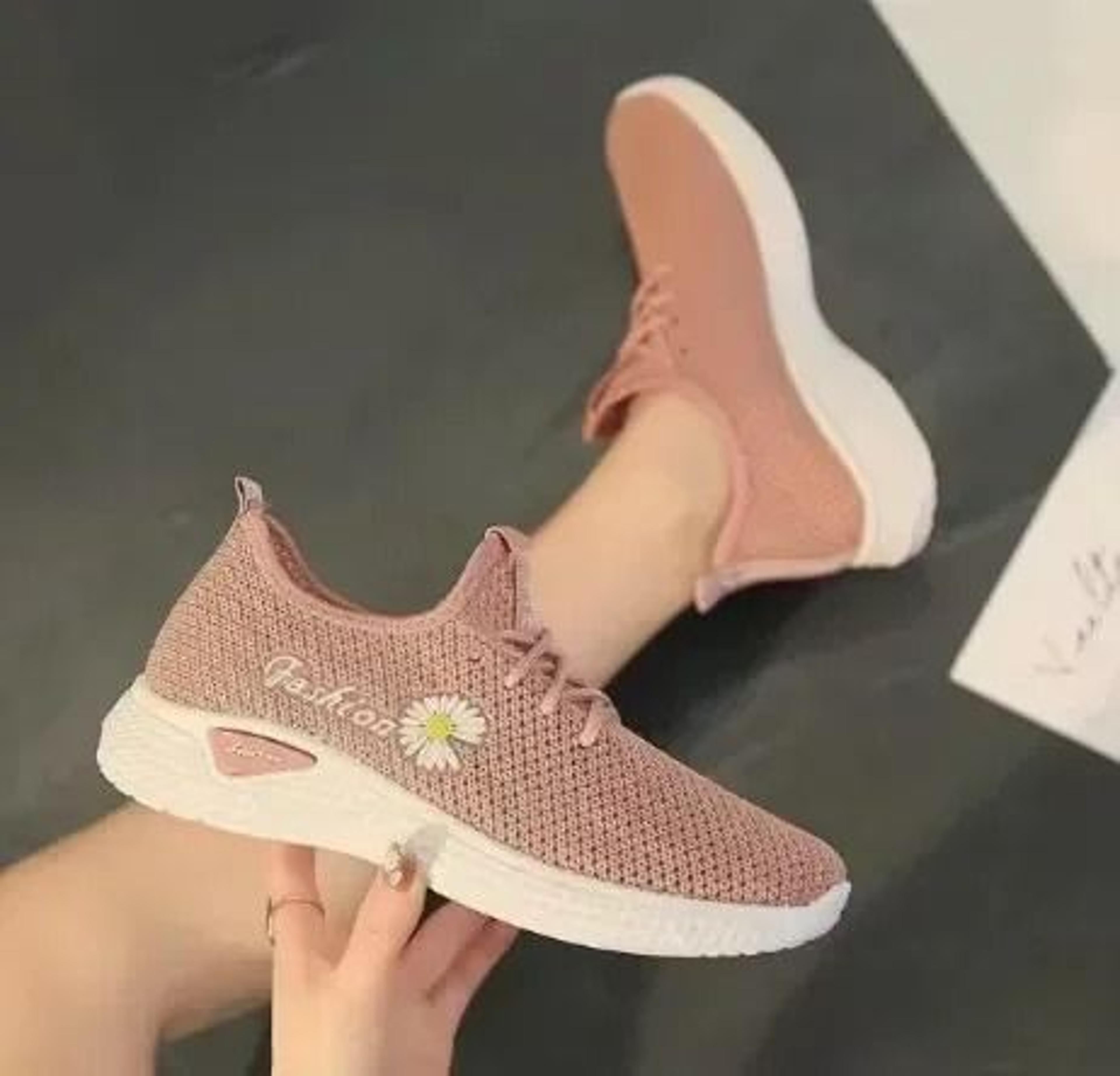 Women Lightweight Mesh Running Sneakers 11