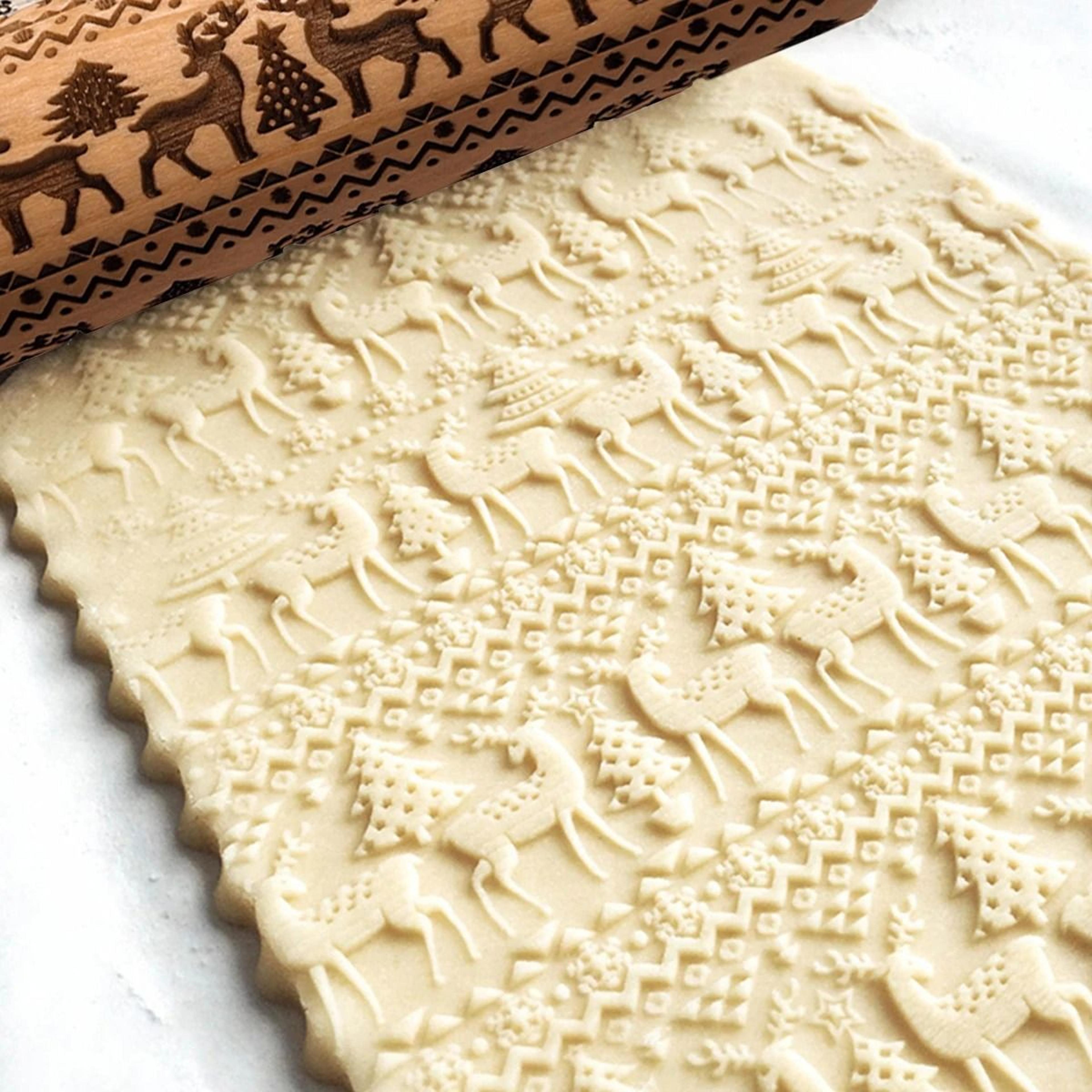 Embossed Wooden Rolling Pin For Holiday Cookies 1