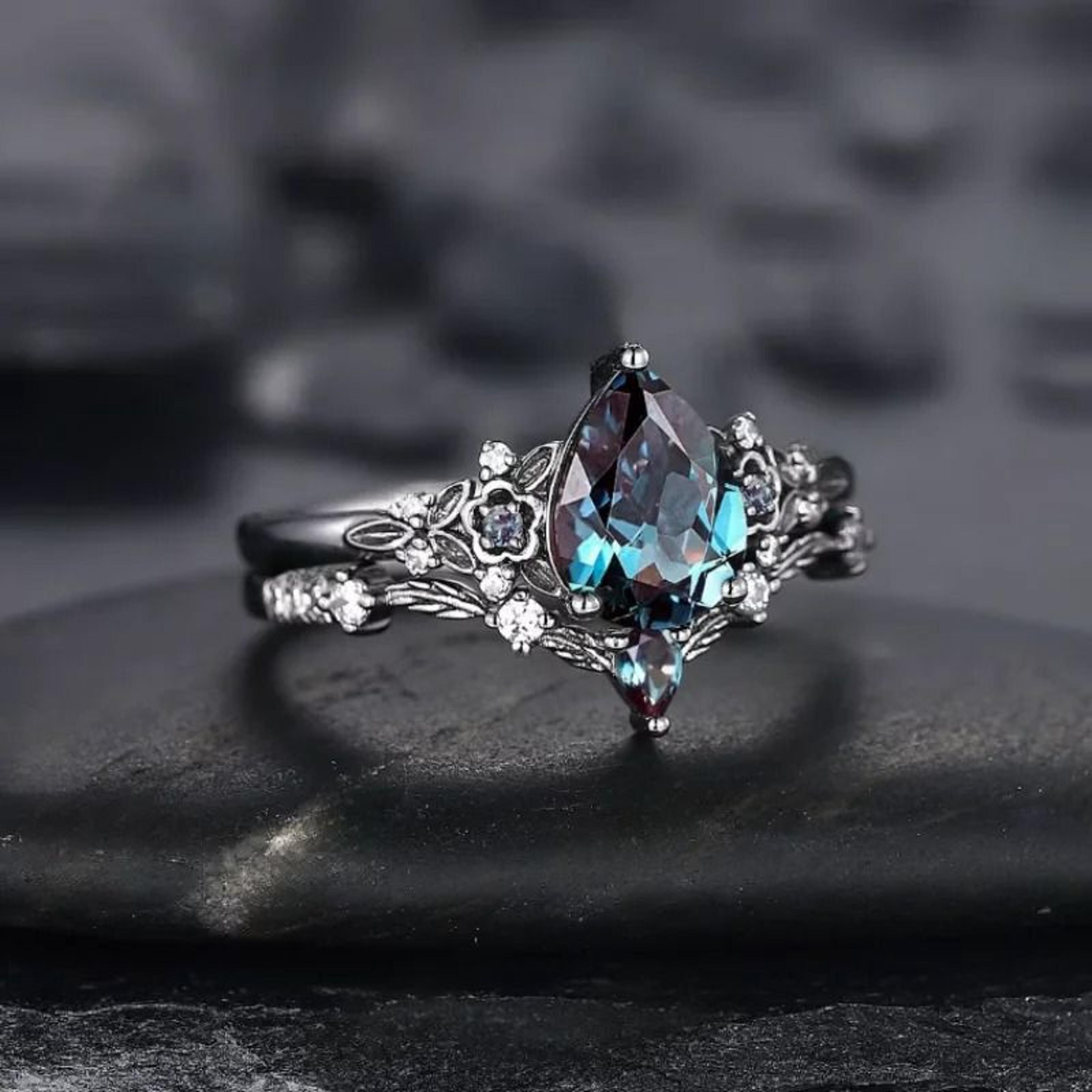 Luxury Gun Black Cubic Zircon Vine Ring For Women 5