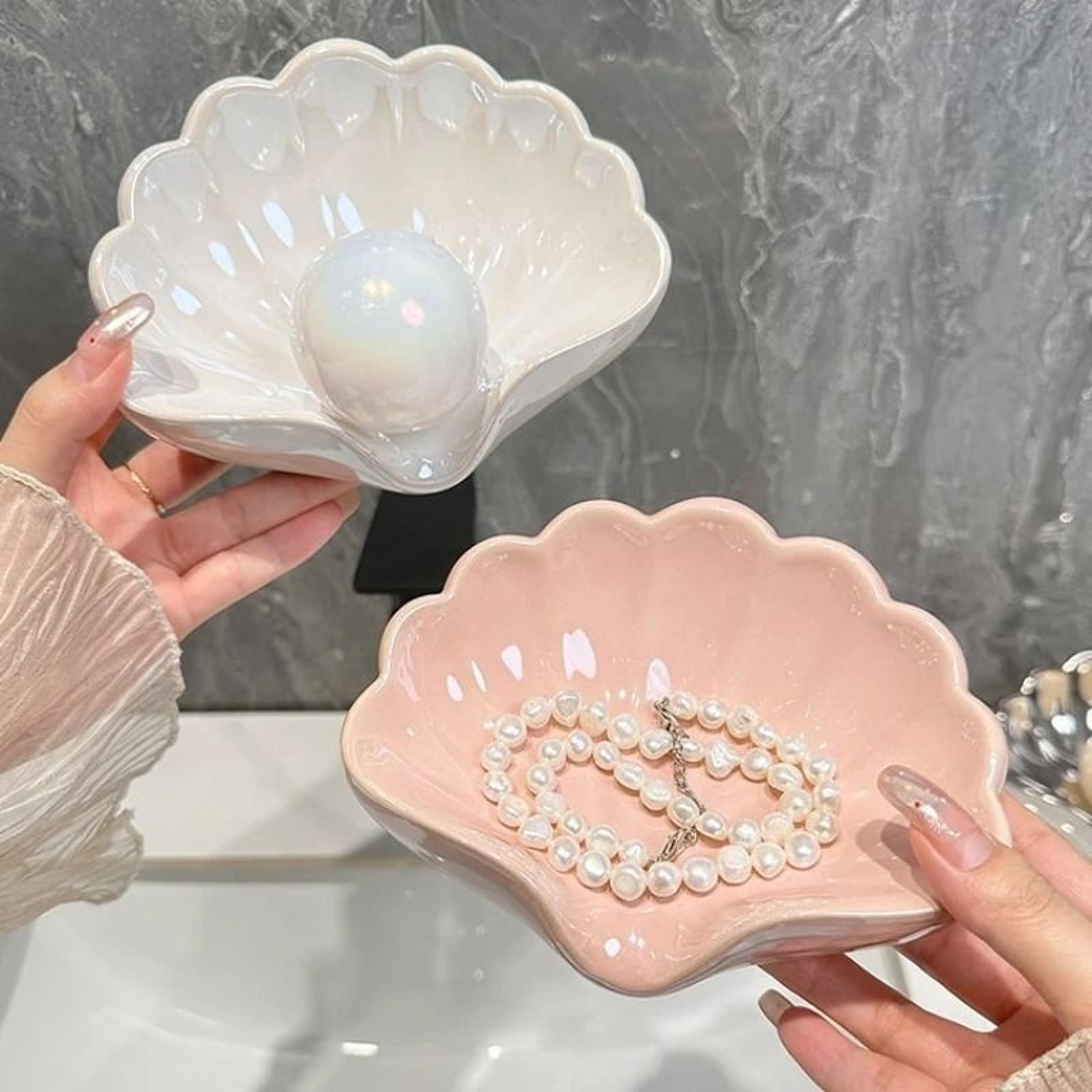 Shell Shape Ceramic Drain Soap Dish Holder 1