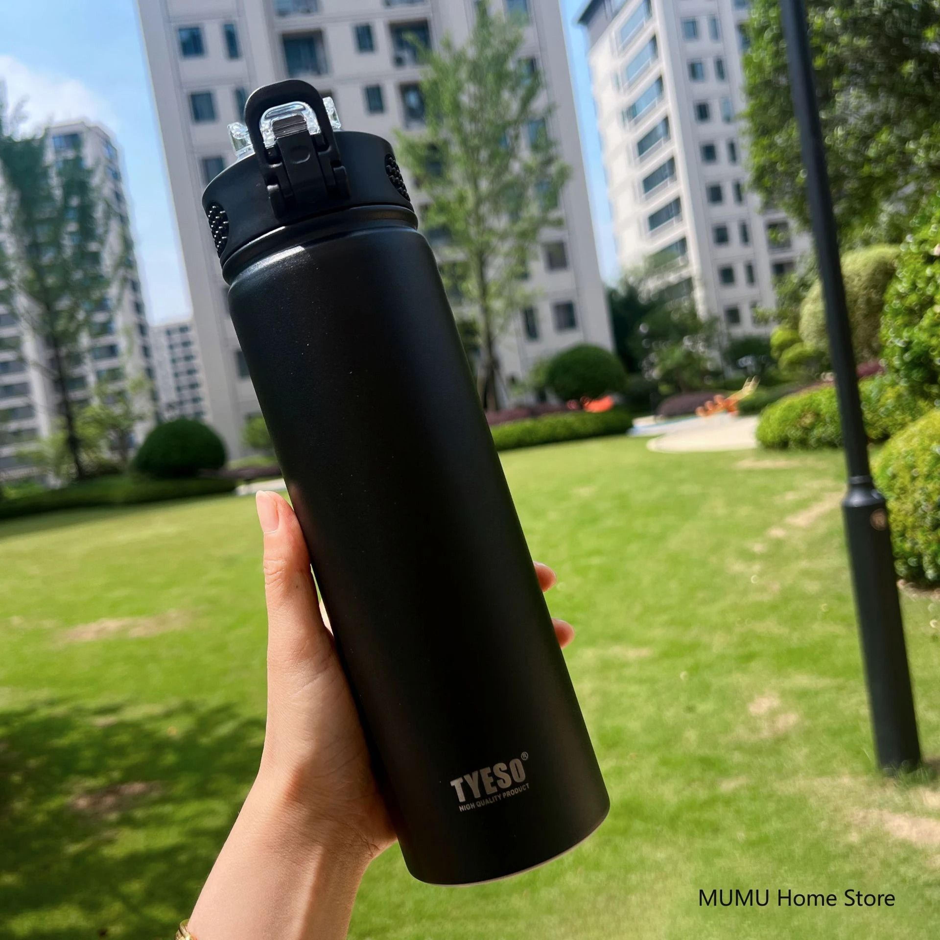 Stainless Steel Vacuum Thermos Bottle For Hot And Cold Drinks In 600 And 750 Ml Sizes 11