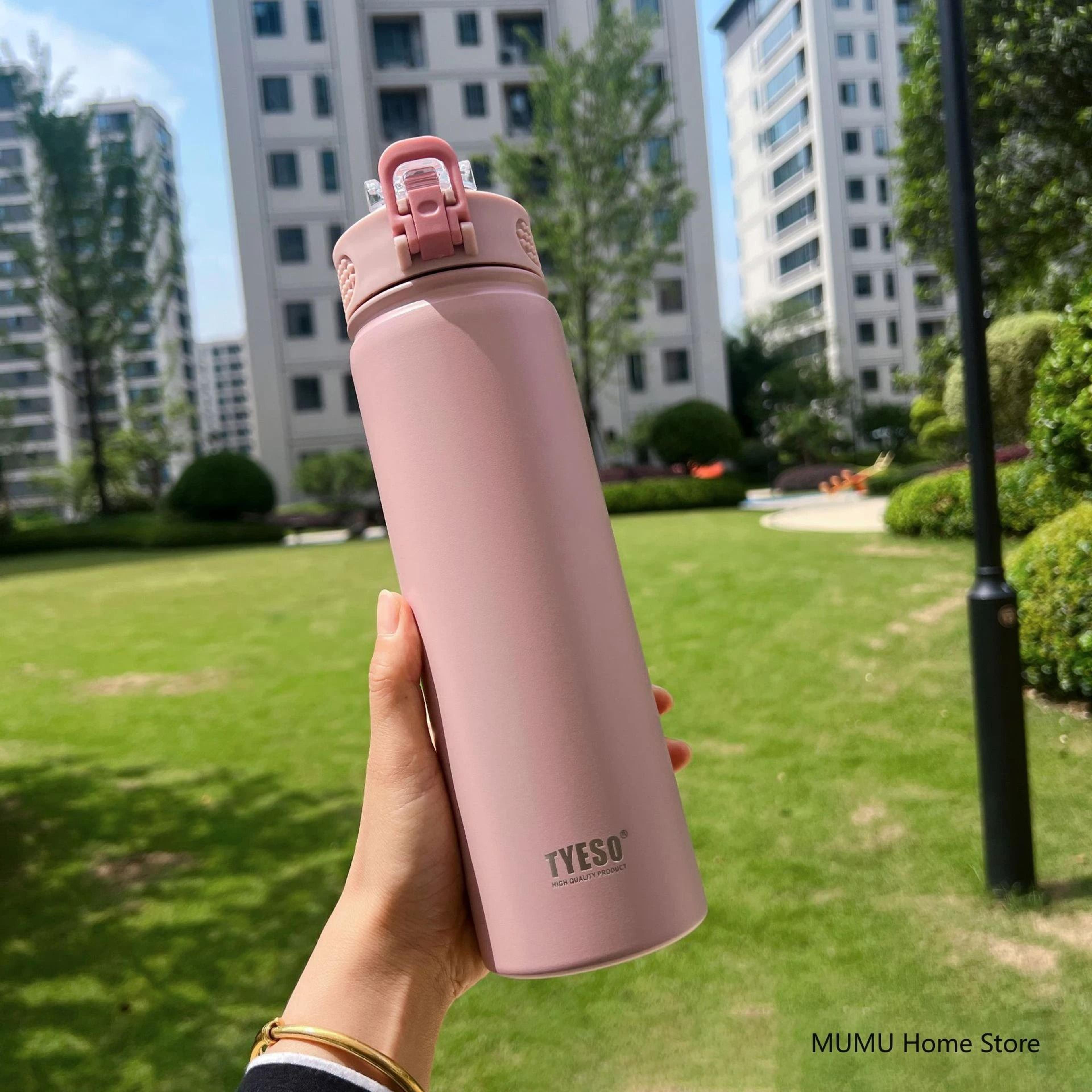 Stainless Steel Vacuum Thermos Bottle For Hot And Cold Drinks In 600 And 750 Ml Sizes 7
