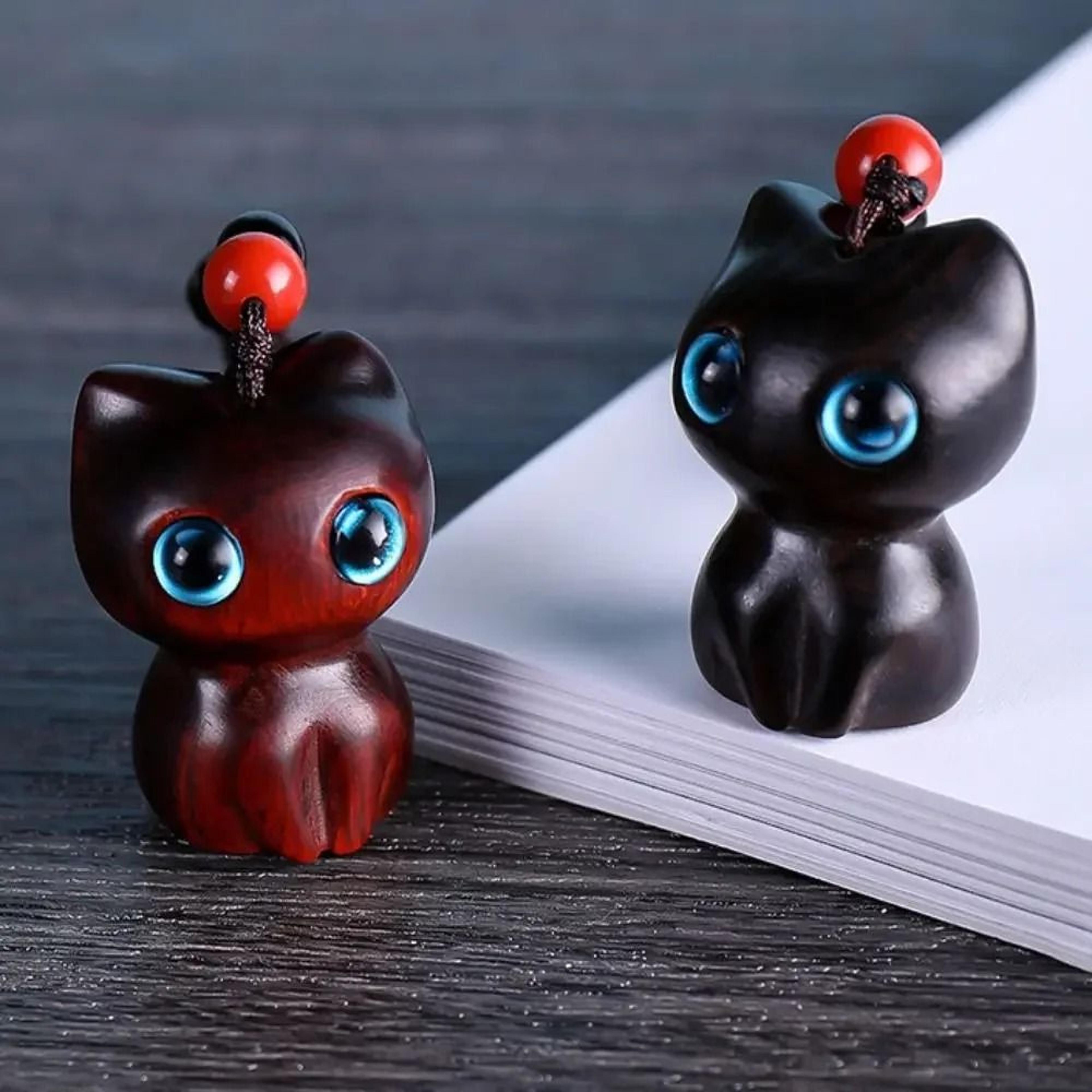 Creative Cute Cat Shape Lucky Blessing Charm Sandalwood Keychain Pendant 3