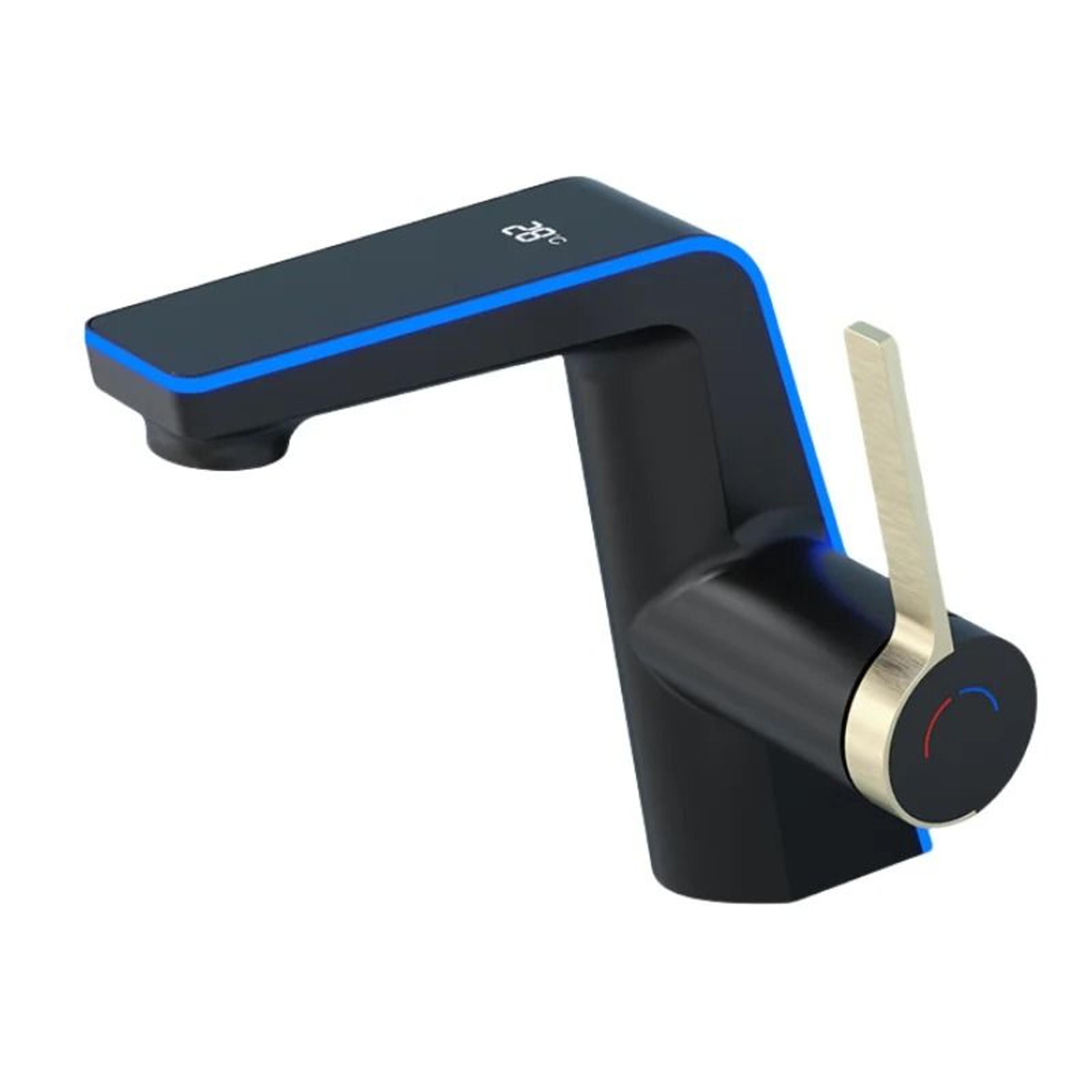 HighEnd LED Temperature Display Basin Faucet With Dual Sprayer 4