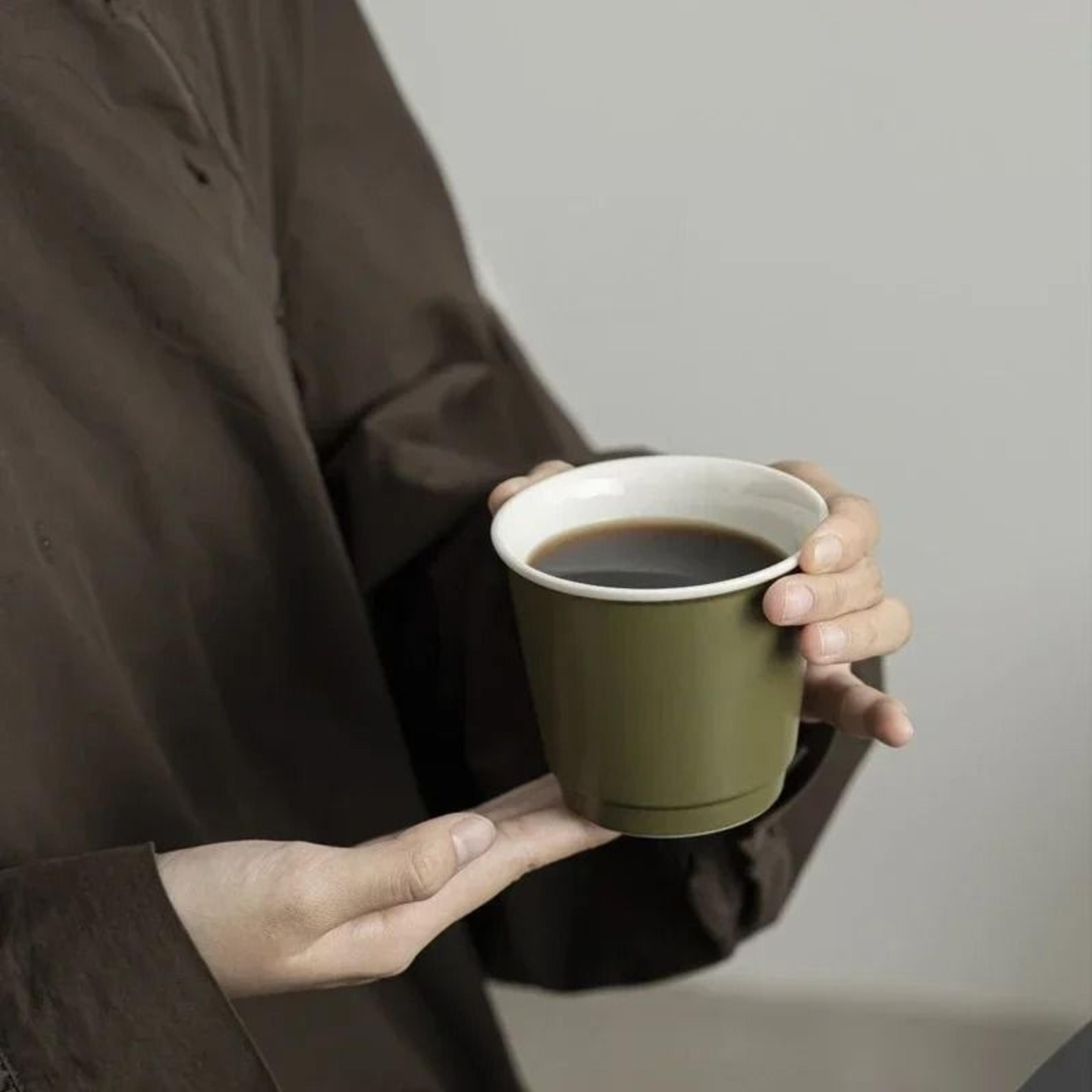 Small Niche Design Creative Ceramic Mug 3