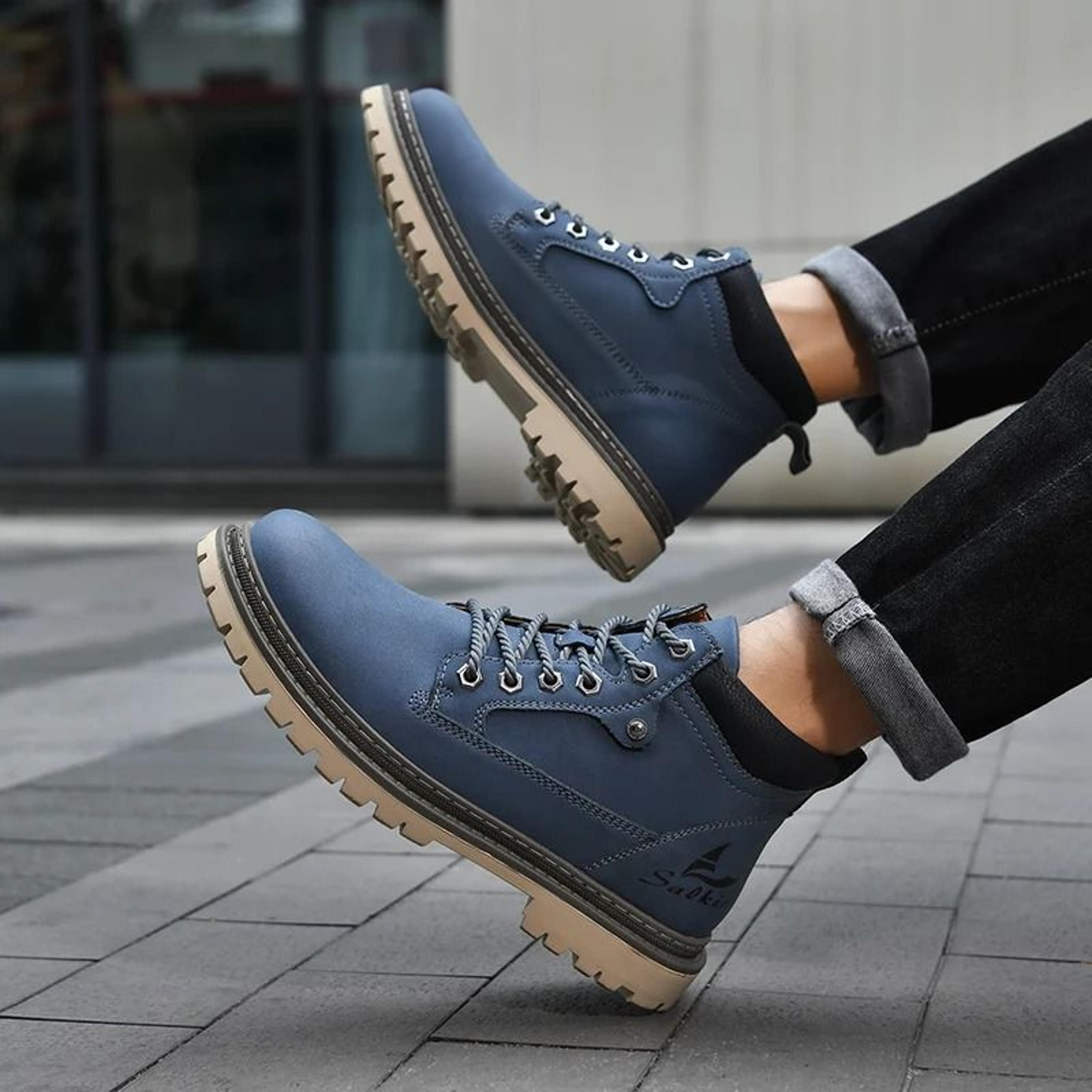 Handmade Leather Outdoor Hiking Boots 4