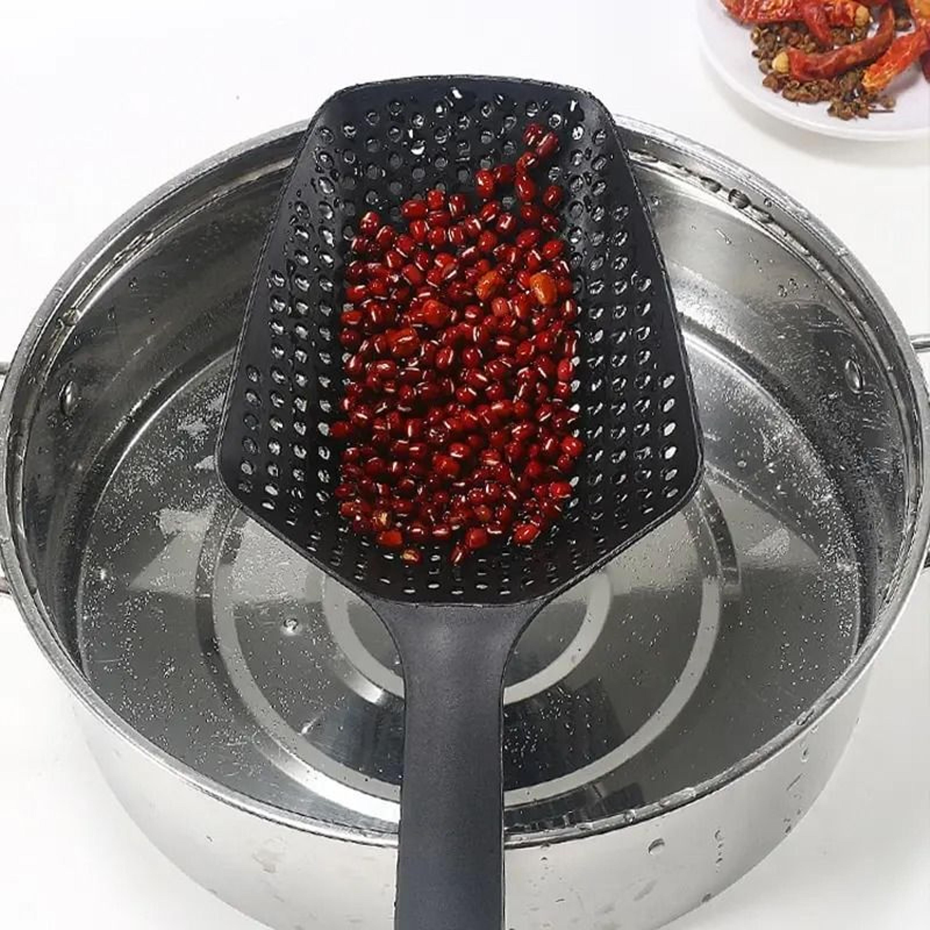 HighCapacity Kitchen Strainer  Funnel Spoon 3