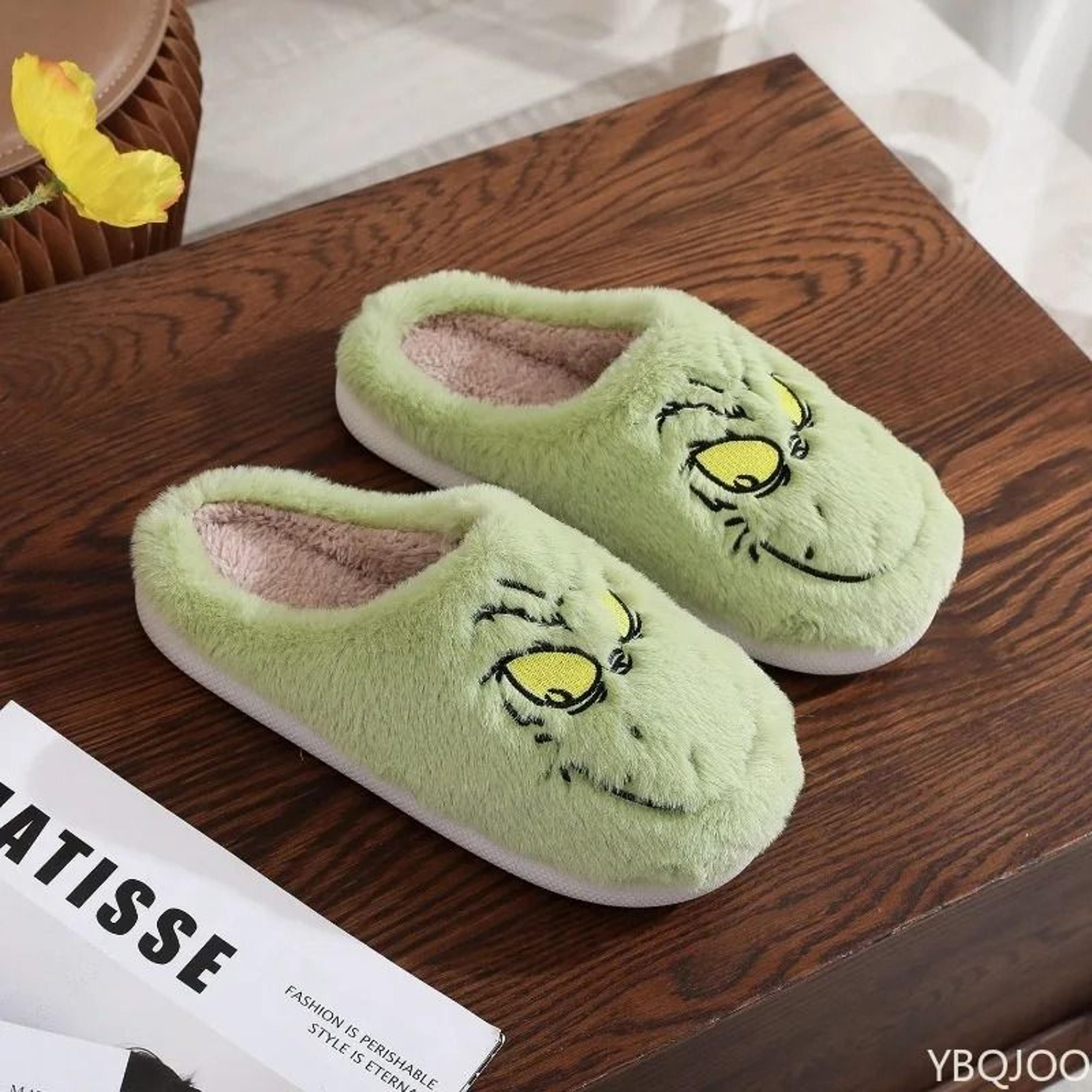Autumn Winter Green Fur Monster Slippers  Fashionable Indoor Plush Slides 1