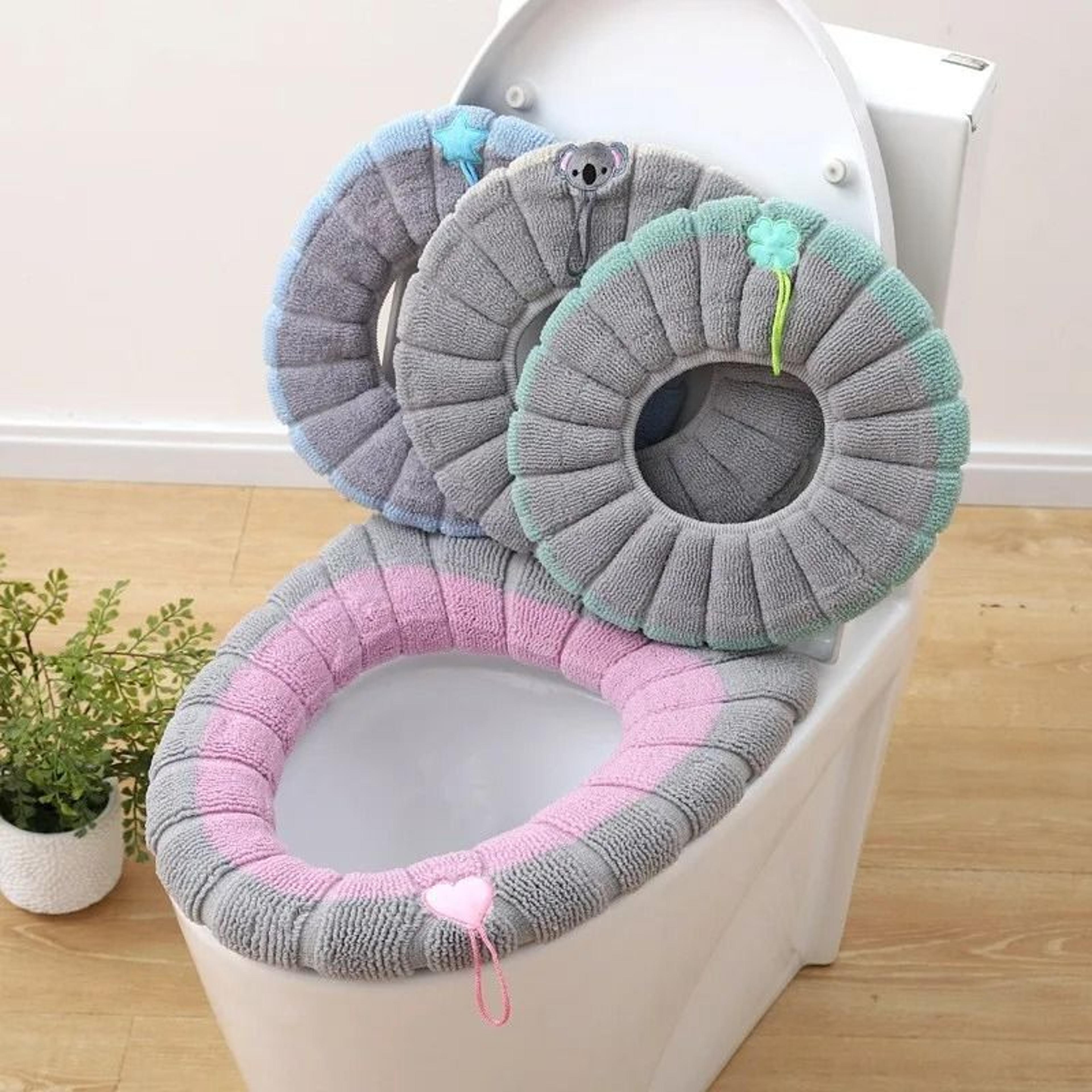 Cartoon Handle Plush Toilet Seat Cover  Extra Thick Thermal Cushion For Winter Comfort 0