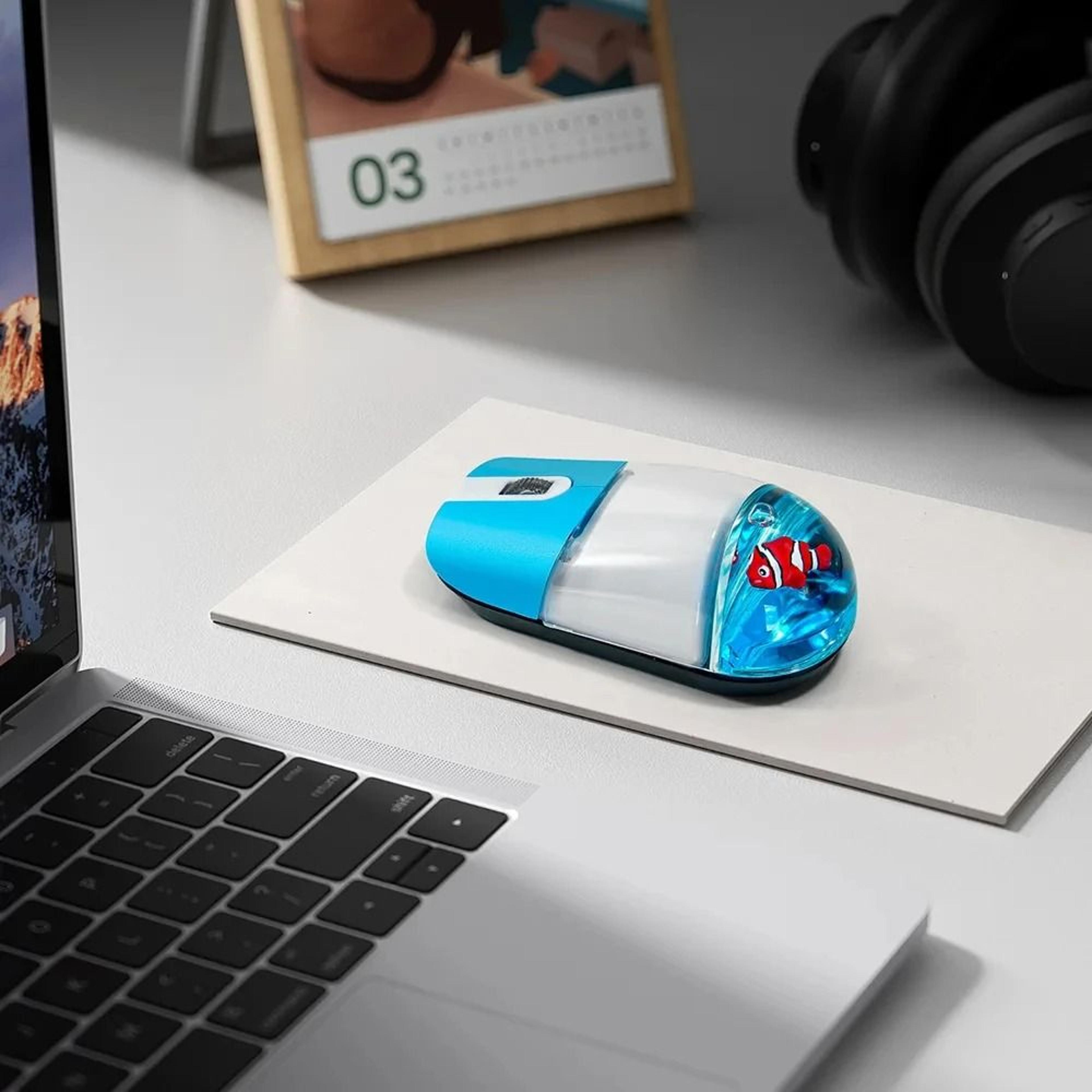 Creative Floating Aquarium DualMode Wireless Mouse 5