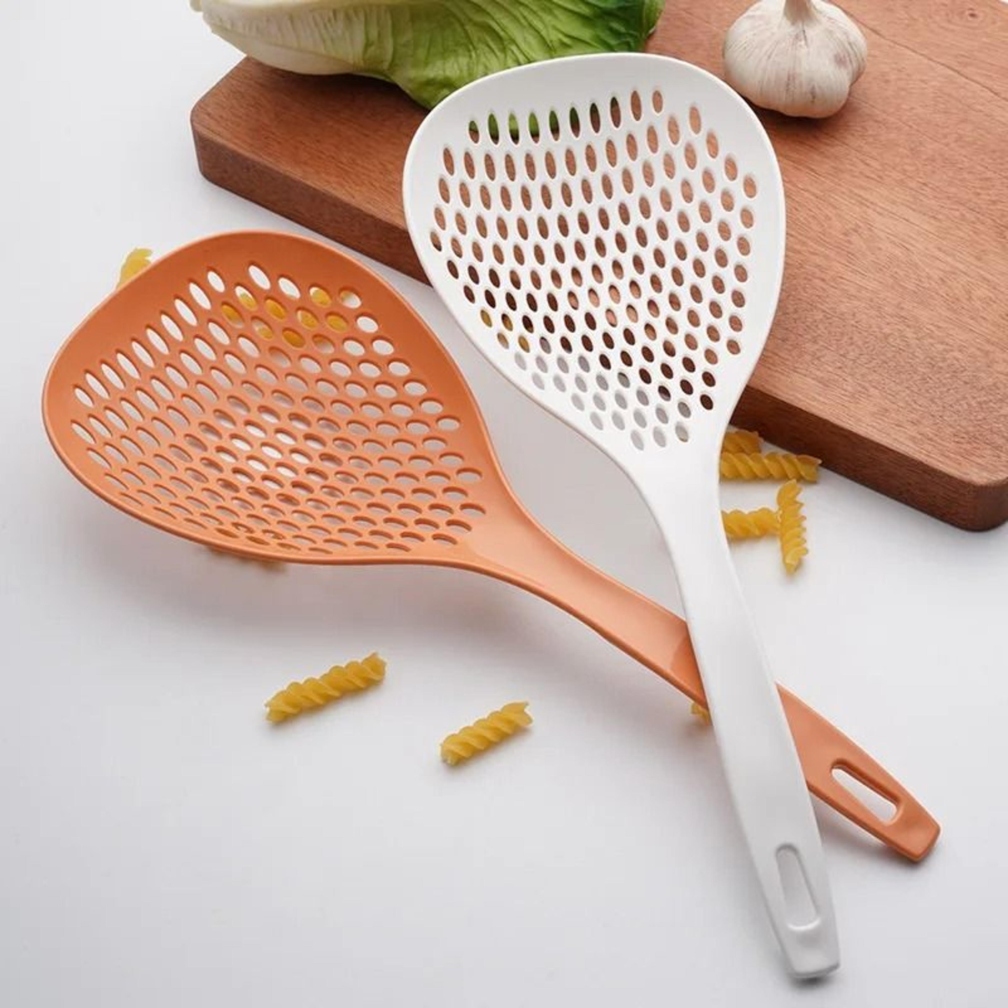 Jumbo Kitchen Strainer Scoop  LongHandled Noodle  Dumpling Drainer 1