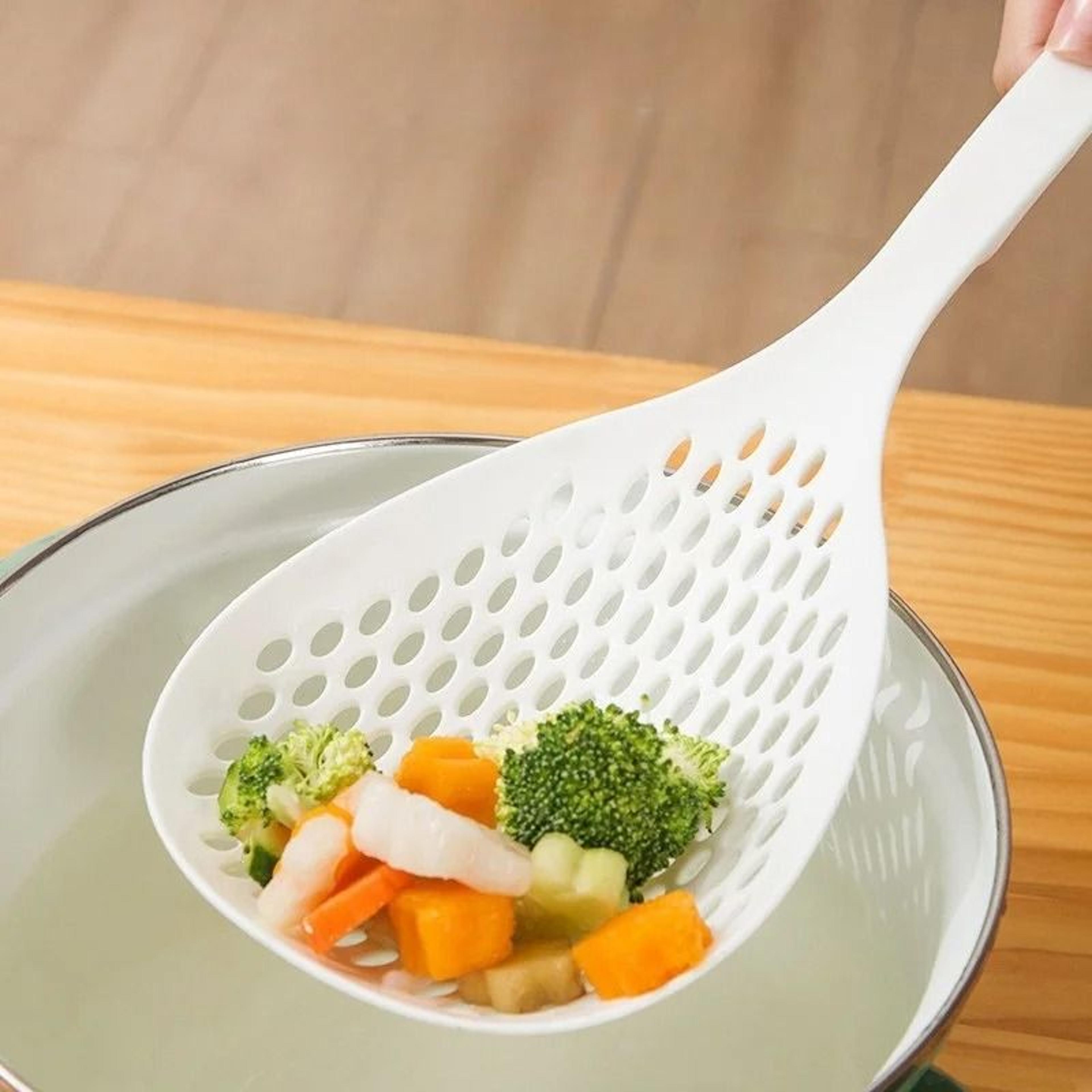 Jumbo Kitchen Strainer Scoop  LongHandled Noodle  Dumpling Drainer 4