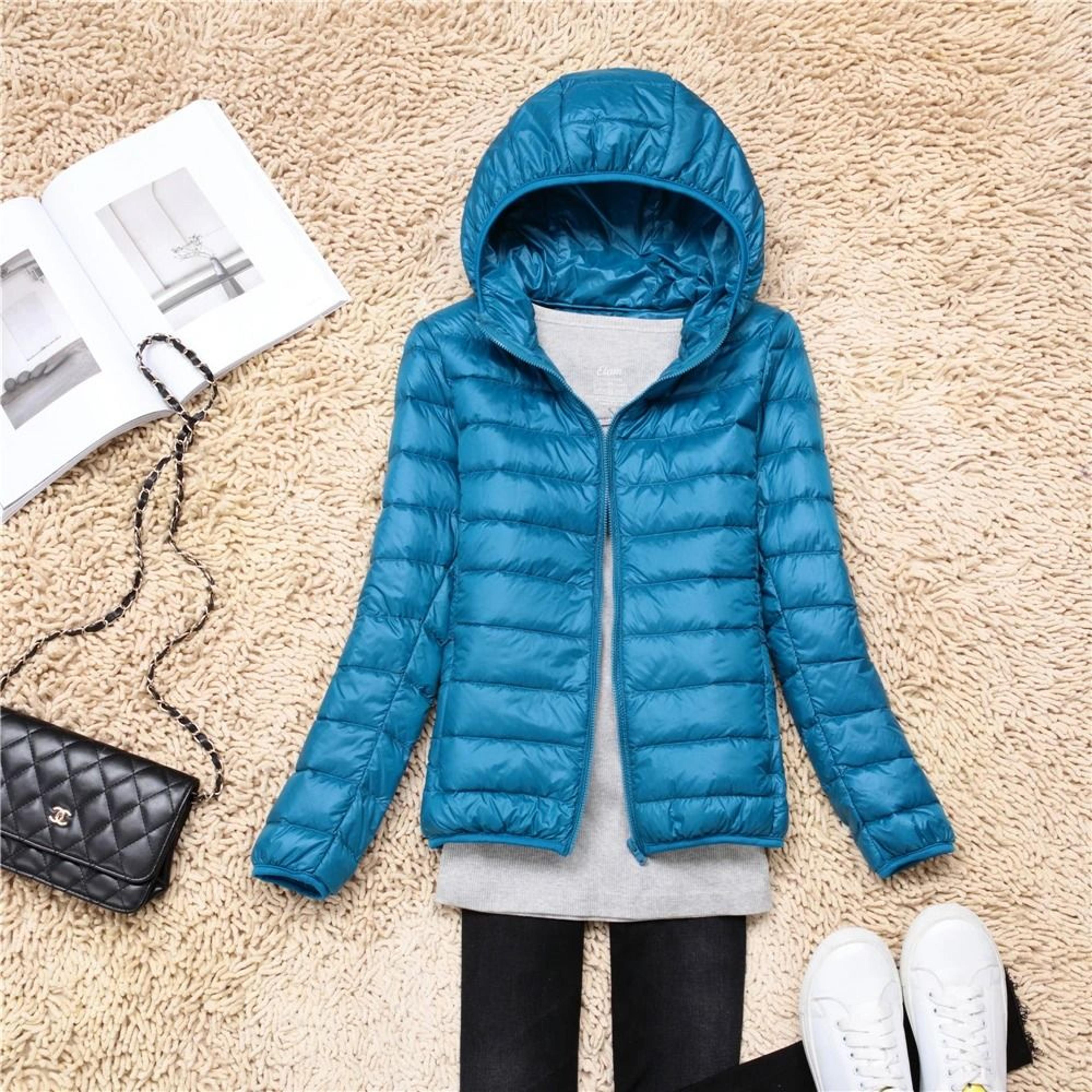Ultra Lightweight Packable Hooded Puffer Jacket 9