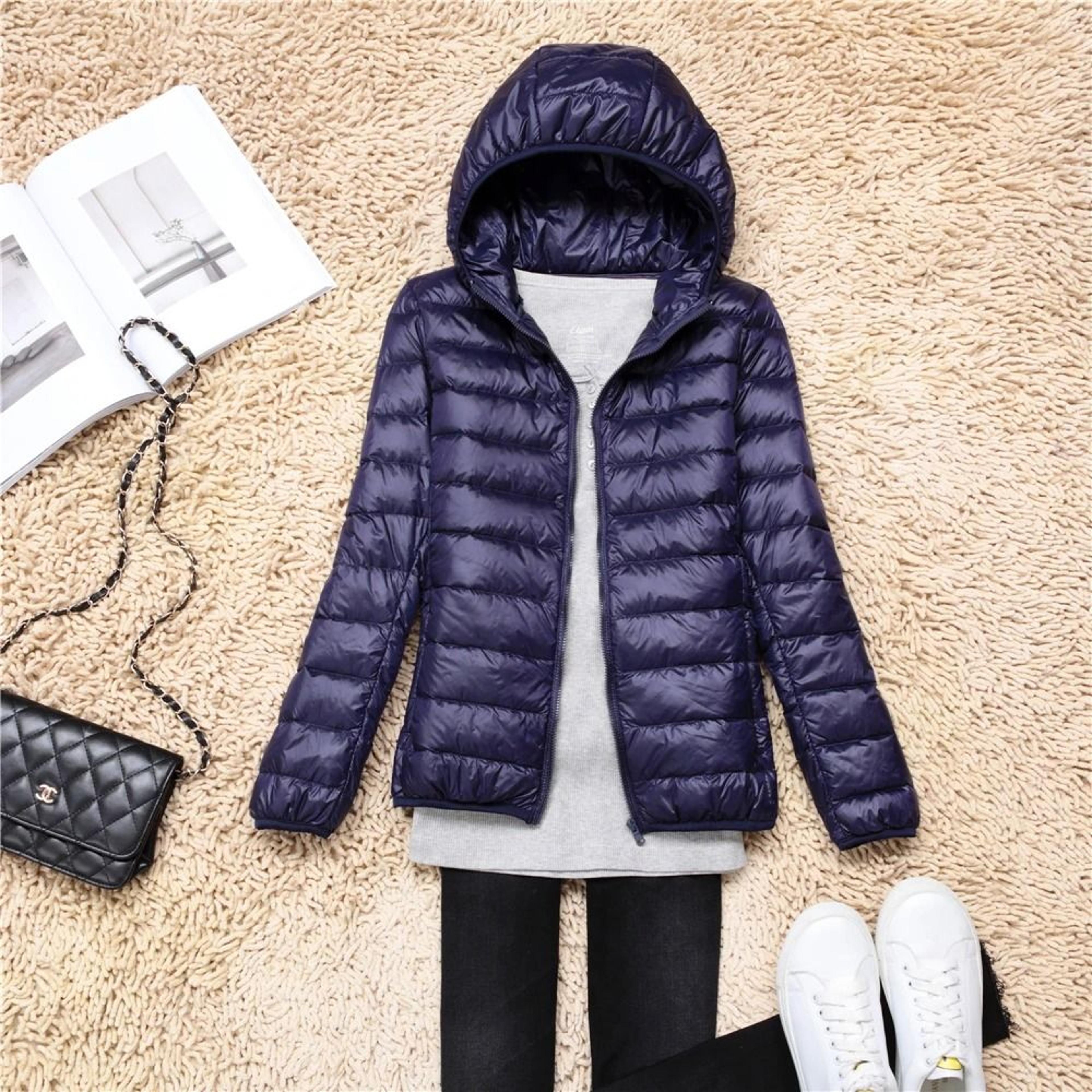 Ultra Lightweight Packable Hooded Puffer Jacket 17