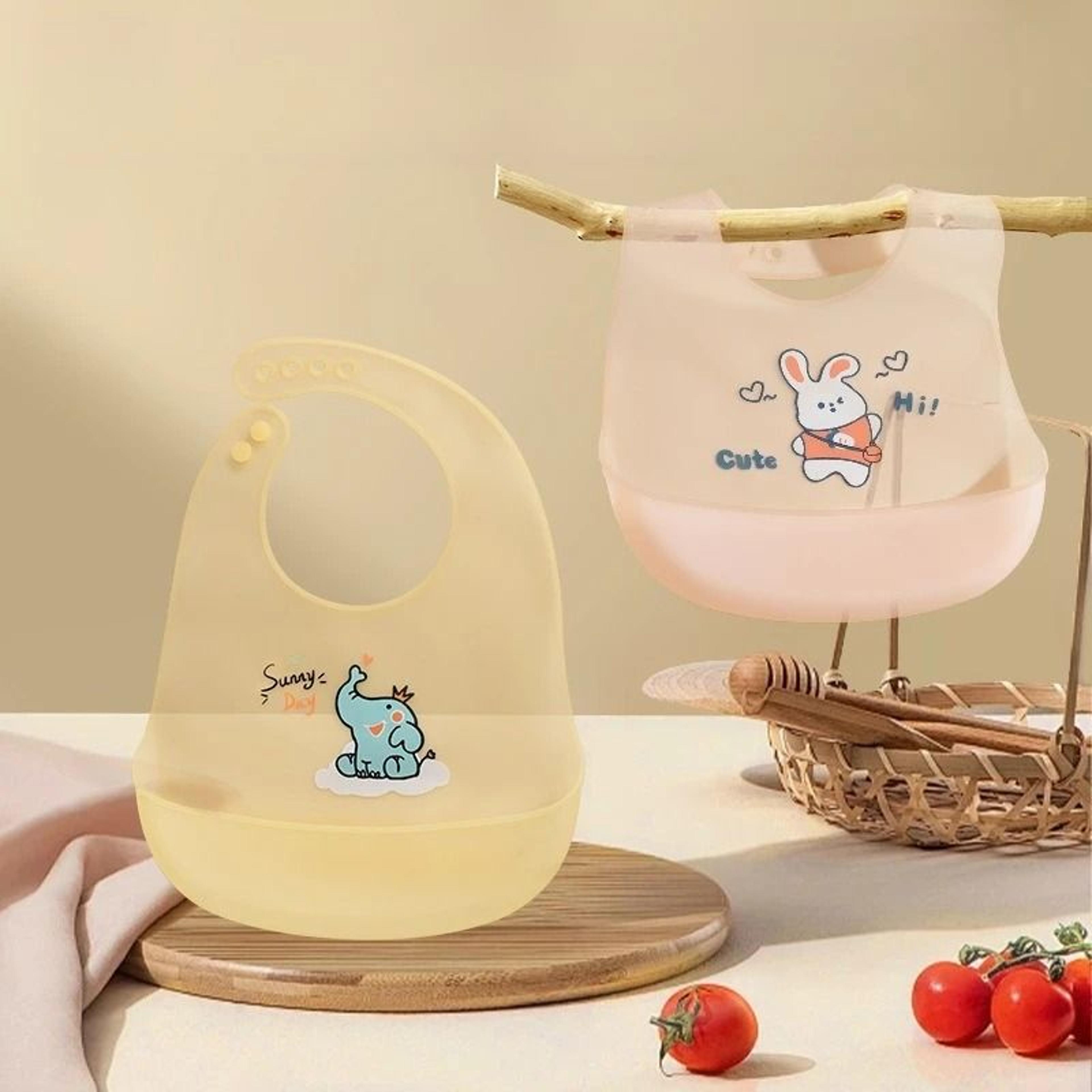 CrumbsAway Waterproof Silicone Bib 1